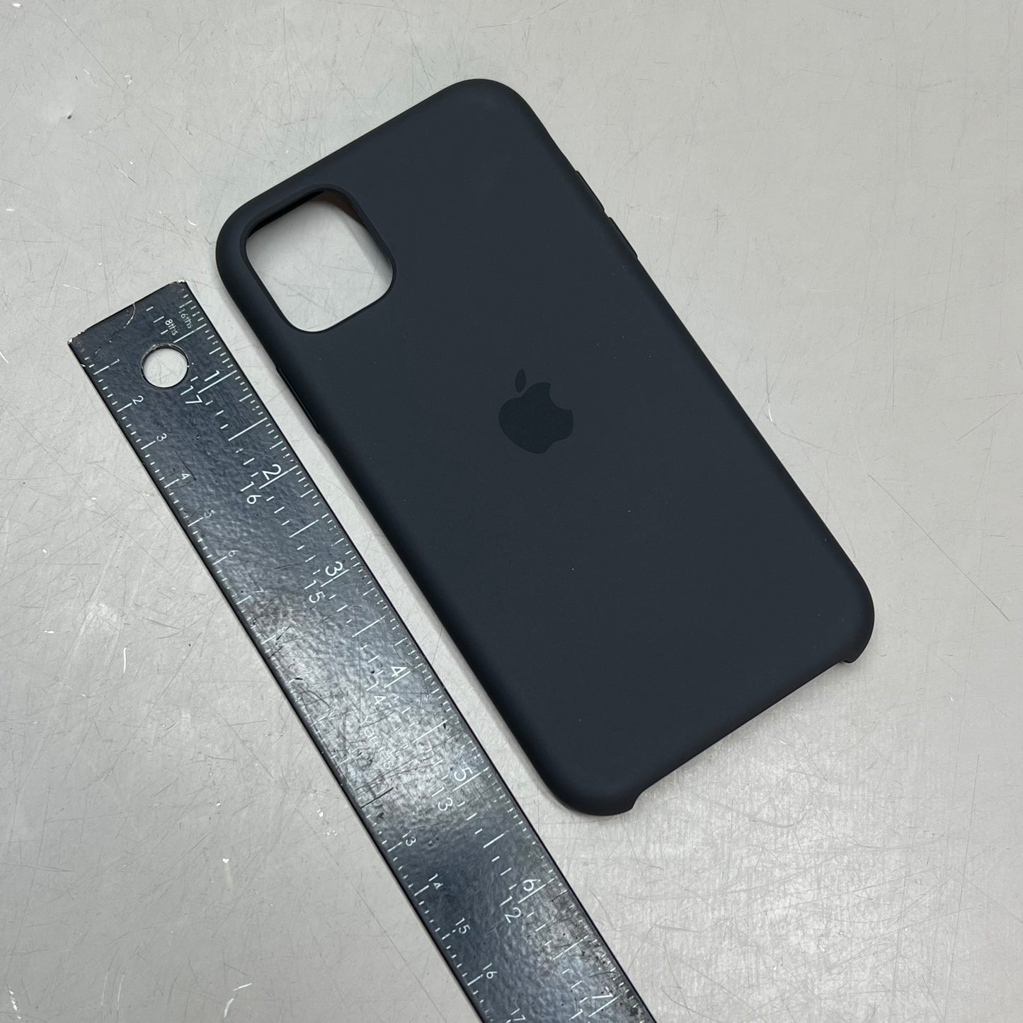 APPLE iPhone 11 Silicone Case Microfiber Lined Case Black MWVU2ZM/A (Return)