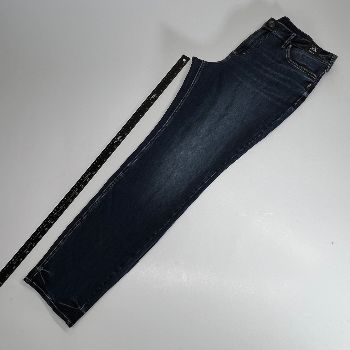 SILVER JEANS CO Suki Curvy Mid Rise Straight Leg Women's Sz 18/33 Indigo W93413EDB359