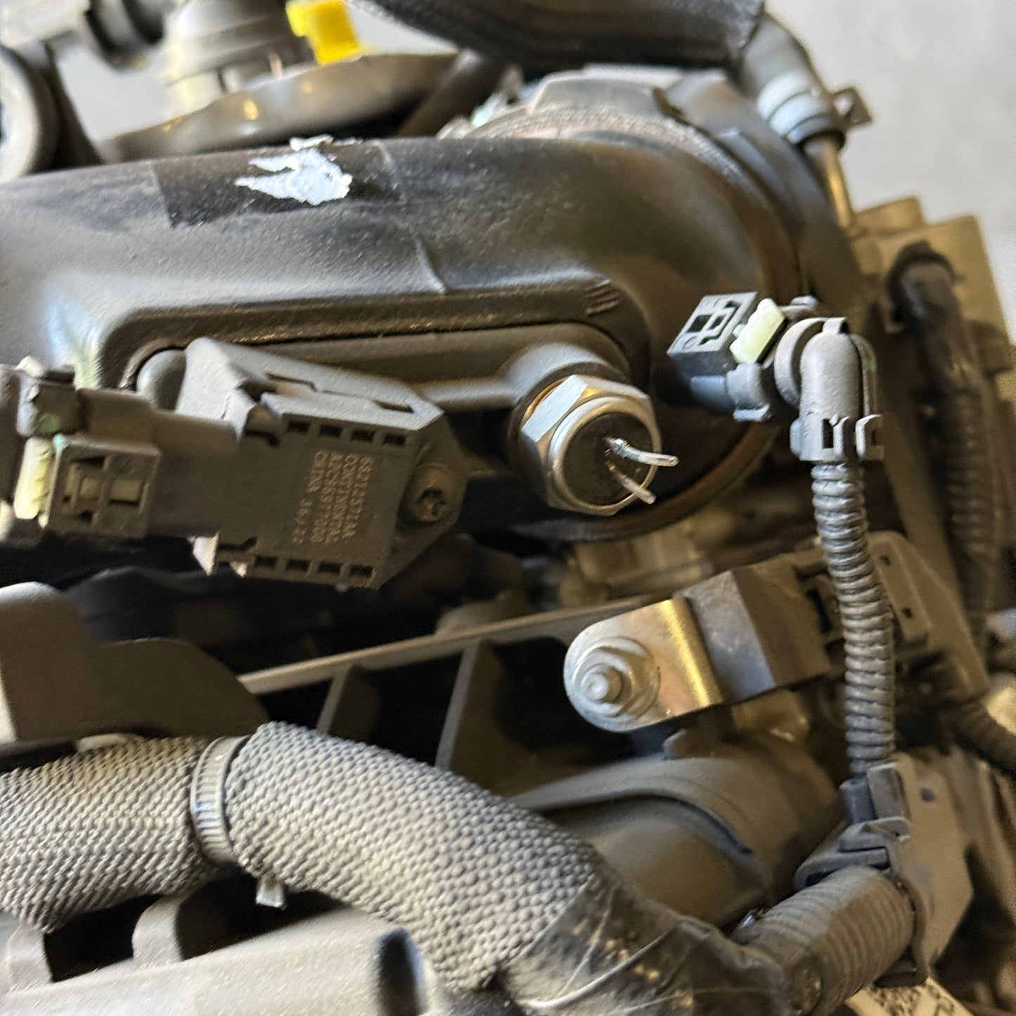 ZA@ MOPAR (Some Damage, but Never Used) Jeep Wrangler Engine (Electric / Gas?) 2020-23 04893726CB 2.0L L4 (AS-IS)