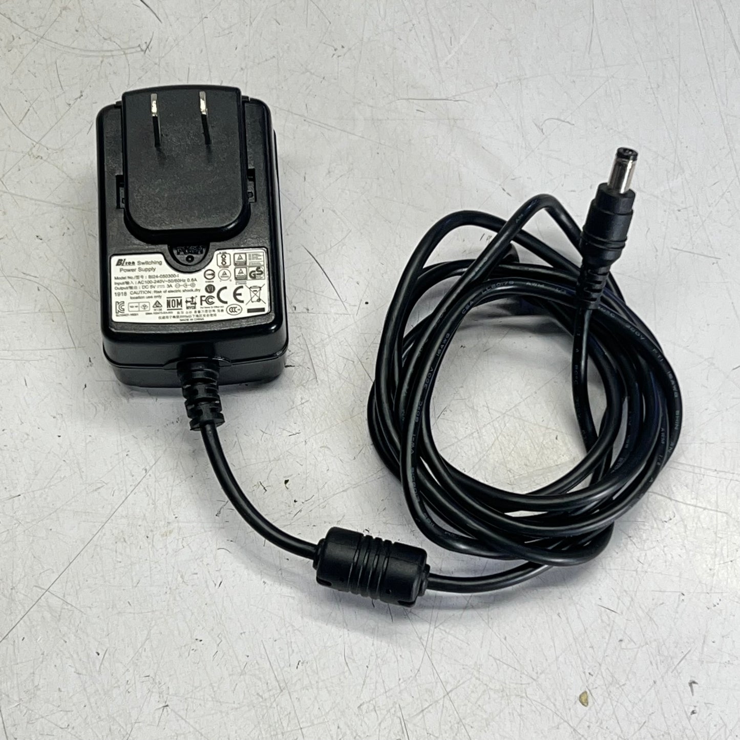 DATALODGIC Single Slot Desk Mount W/Spare Battery Charging Slot 94A150057 (Used)