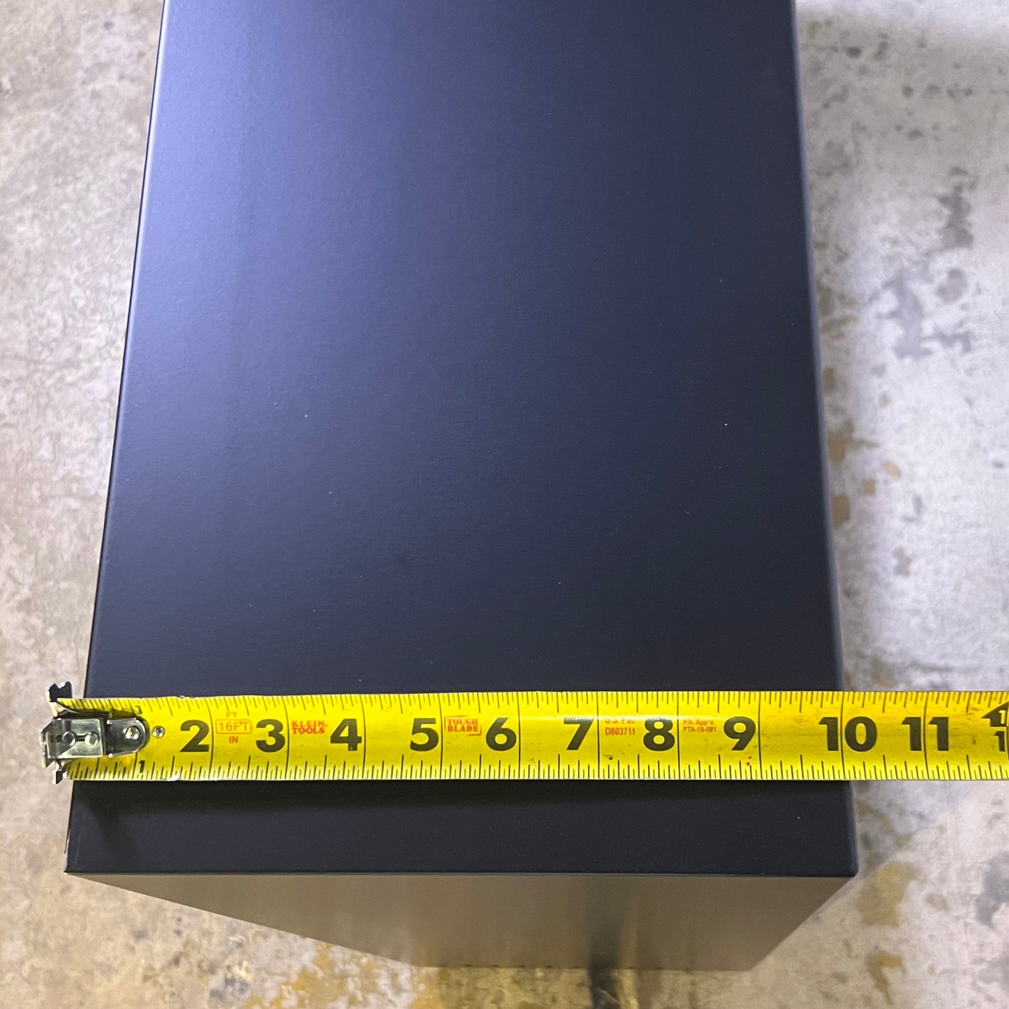 BIO FLAME  Double Sided Rogue 2.0 DS Fire Box 27.5"x36"x10.0" Black 2.0 DS (Minor Scratches)