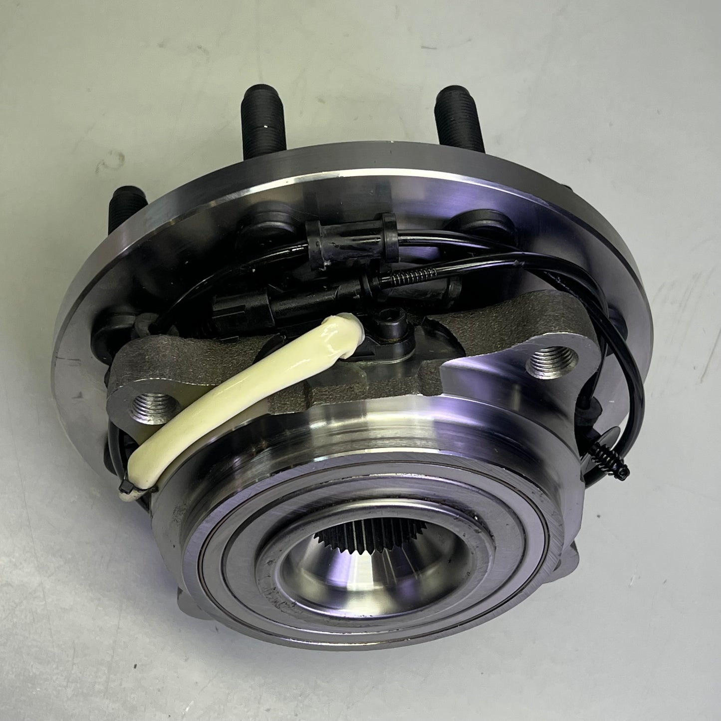 PRECISION Wheel Bearing & Hub Assembly For Ram Vehicles Chrome 515162