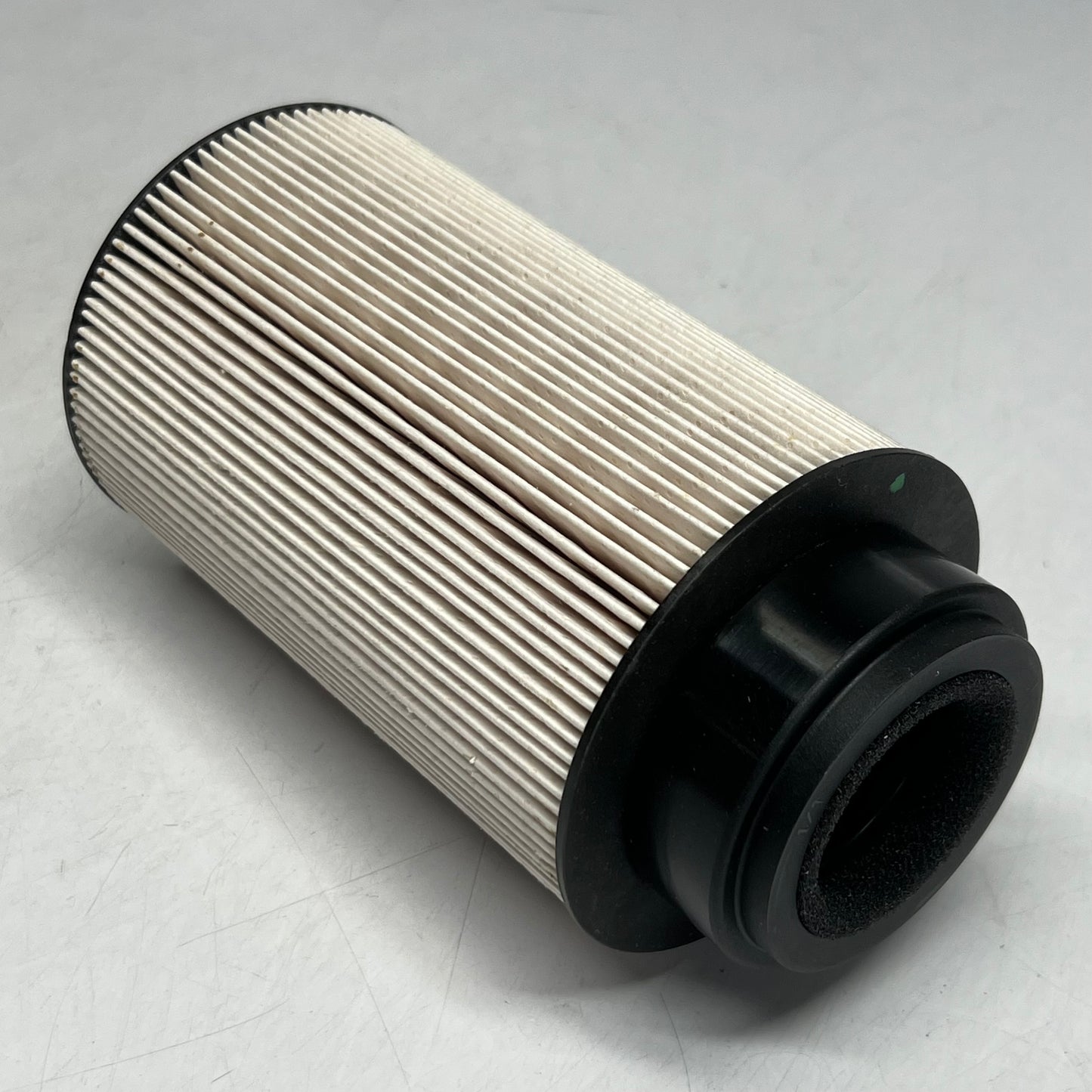 DONALDSON Fuel Filter, Cartridge P550821