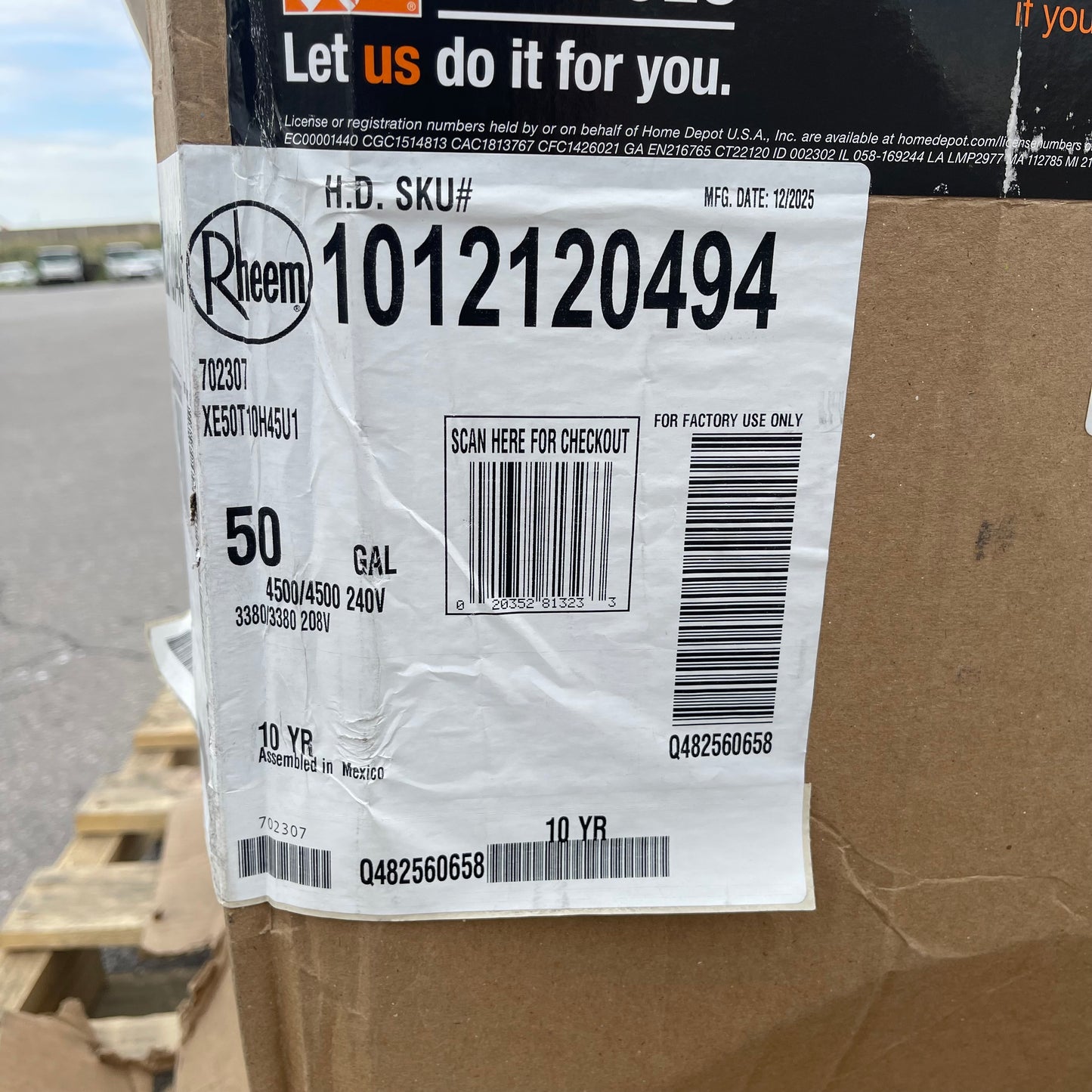 Z@ RHEEM Hybrid Electric Water Heater 50 gal Grey XE50T10H45U1 (New, Small Dent)