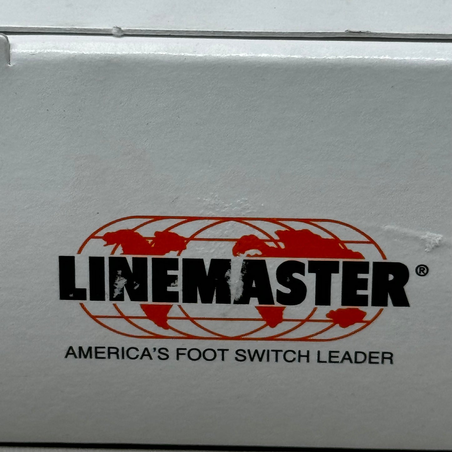 LINEMASTER Cast Iron Clipper Foot Switch Momentary 125/250V AC 632-S