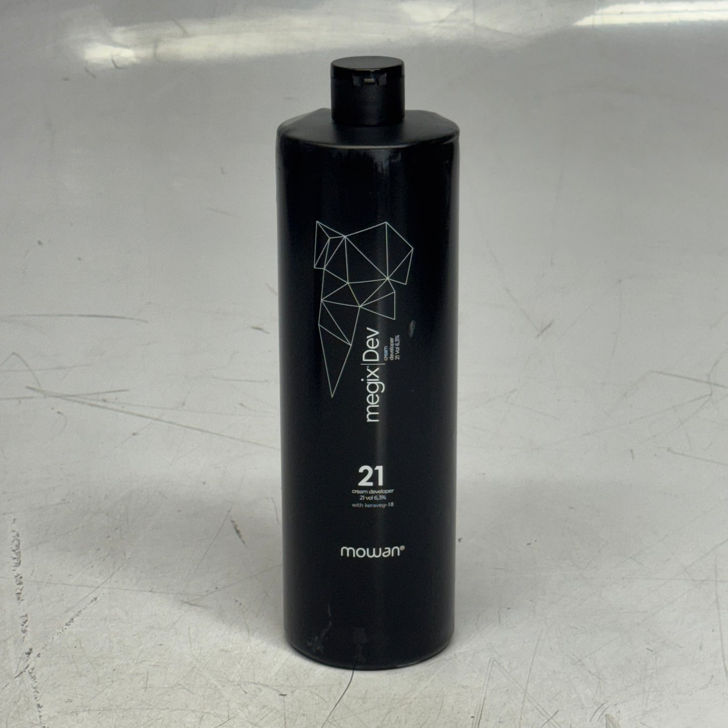 MOWAN MEGIX DEV Cream Developer 21Vol 6.3% with Keraveg-18 33.6 fl oz.