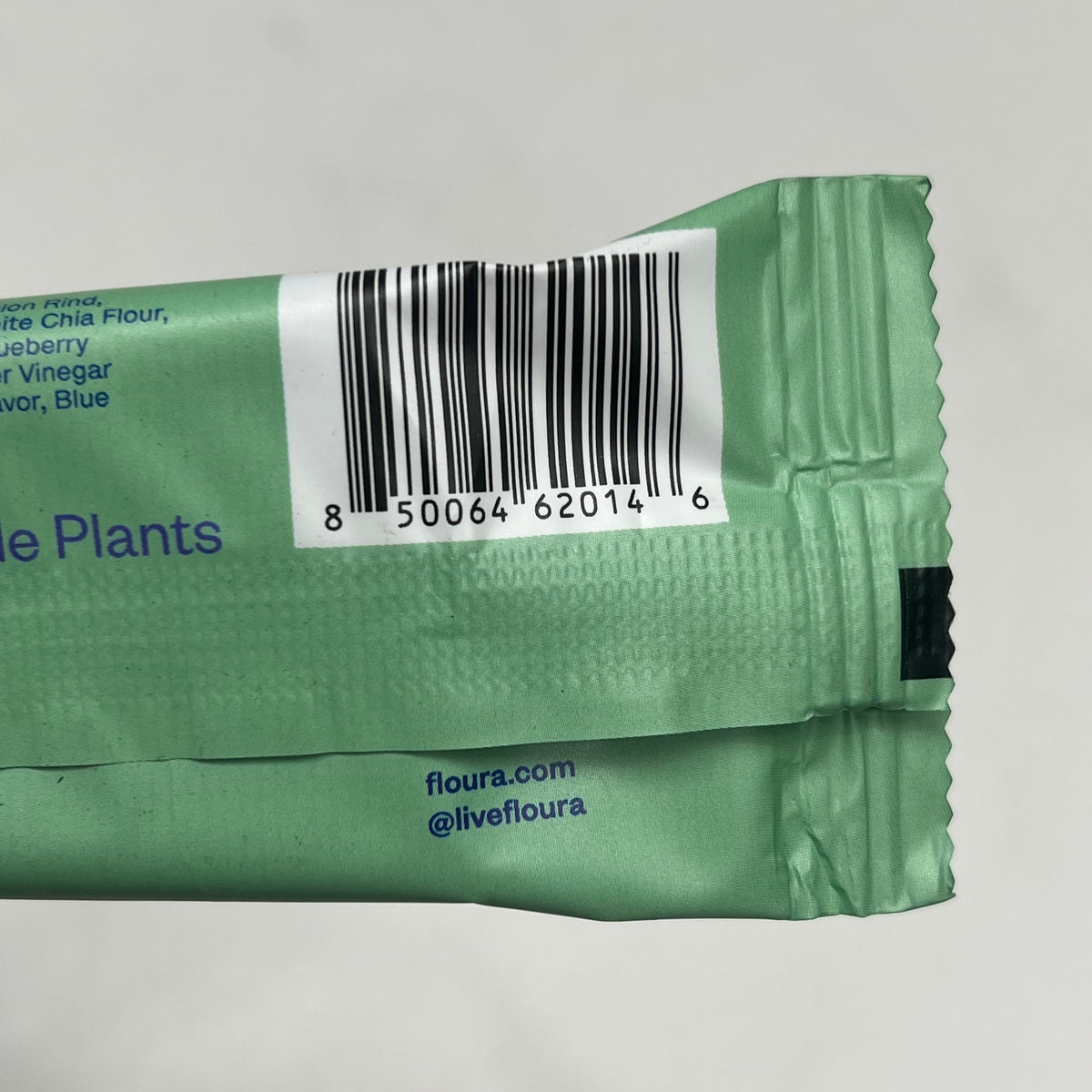 FLOURA (24 PACK) Daily Fiber Bar Blueberry Matcha Sweet & Tart 1.6oz  BB 07/27