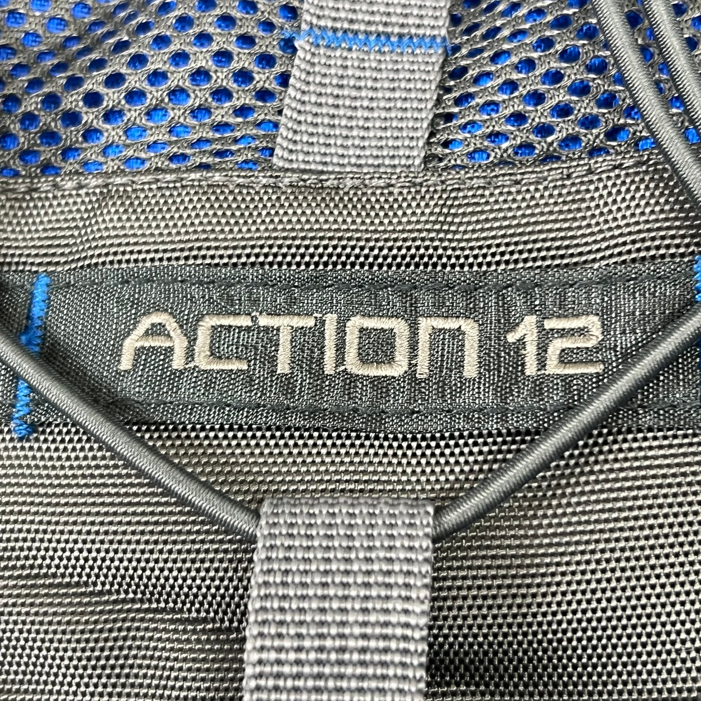 AMERICAN OUTBACK World Famous Hiker Sports Hydration Pack 2L Blue/Grey XHB-049