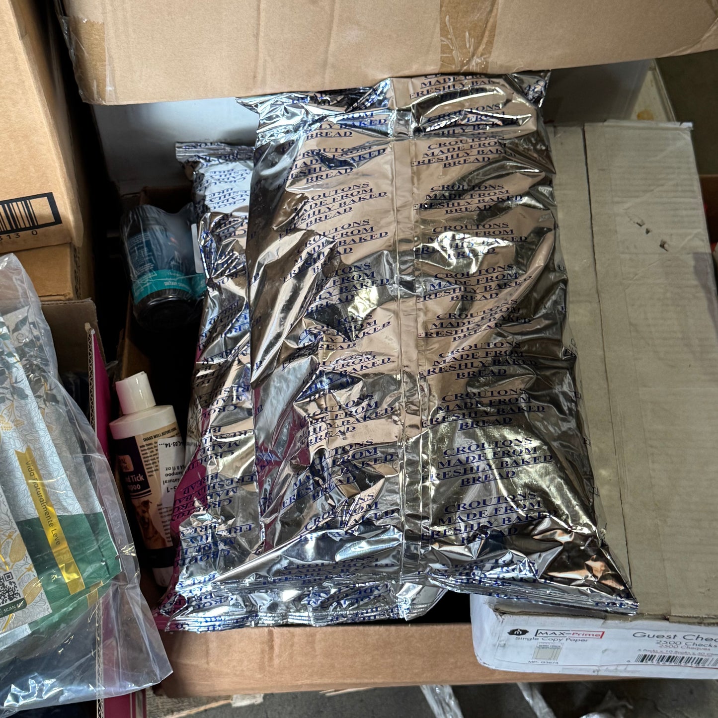 ZA@ Pallet of MIXED Chamomile, T-shirts, Pepper Sauce, Croutons, Shipping Boxes, Hole Plug, Etc… (AS-IS)