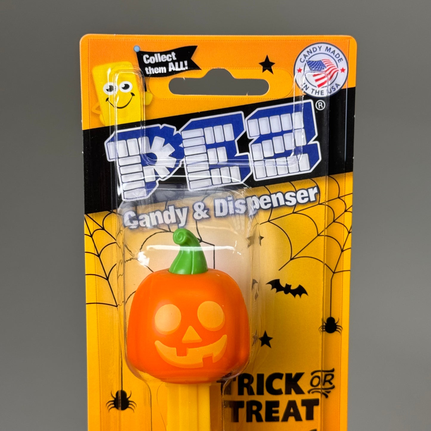 PEZ (12 PACK) Assorted Characters Candy Dispensers Halloween BB 08/28 079303