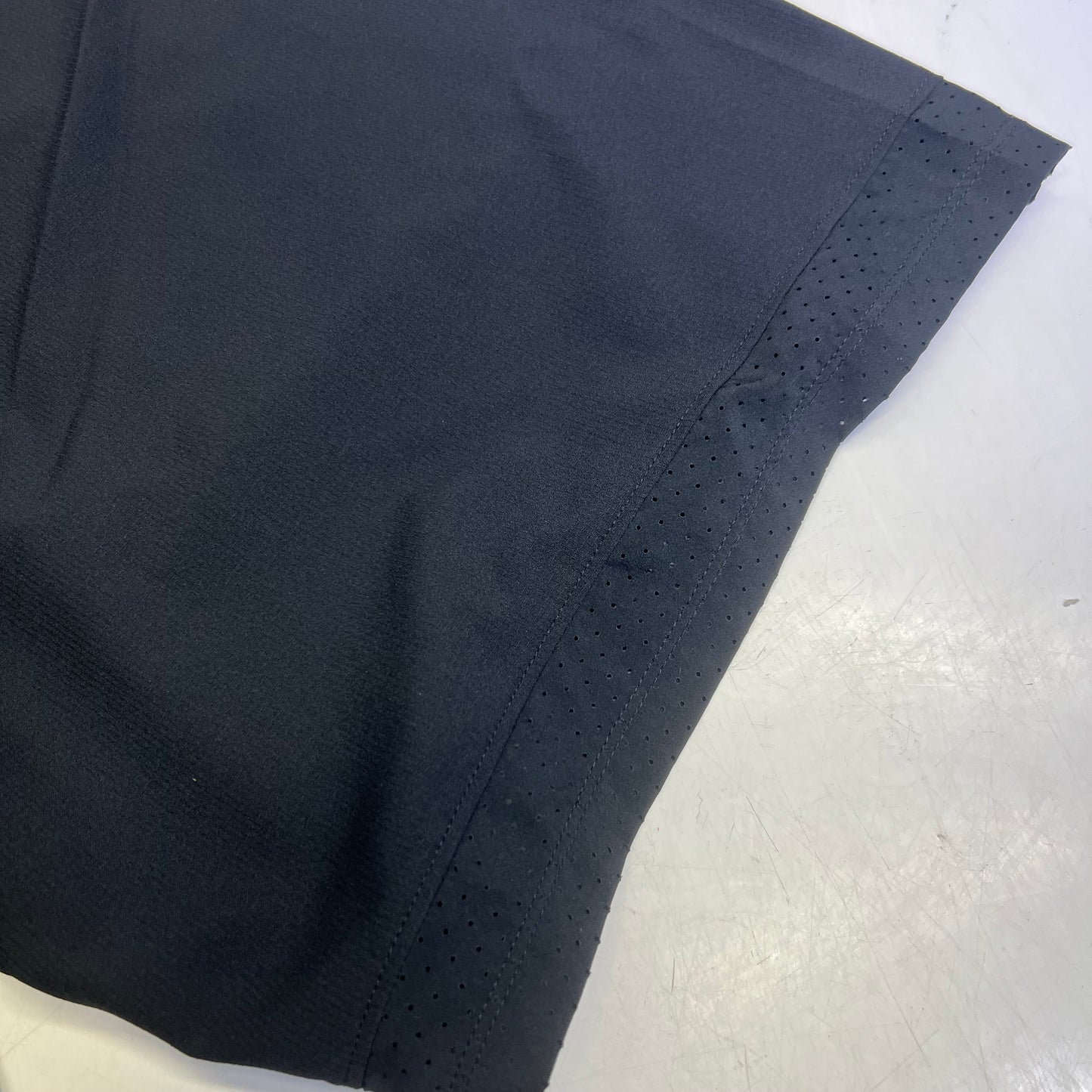 UNDER ARMOUR Men's Shorts UA Vanish Size L, HT-908835