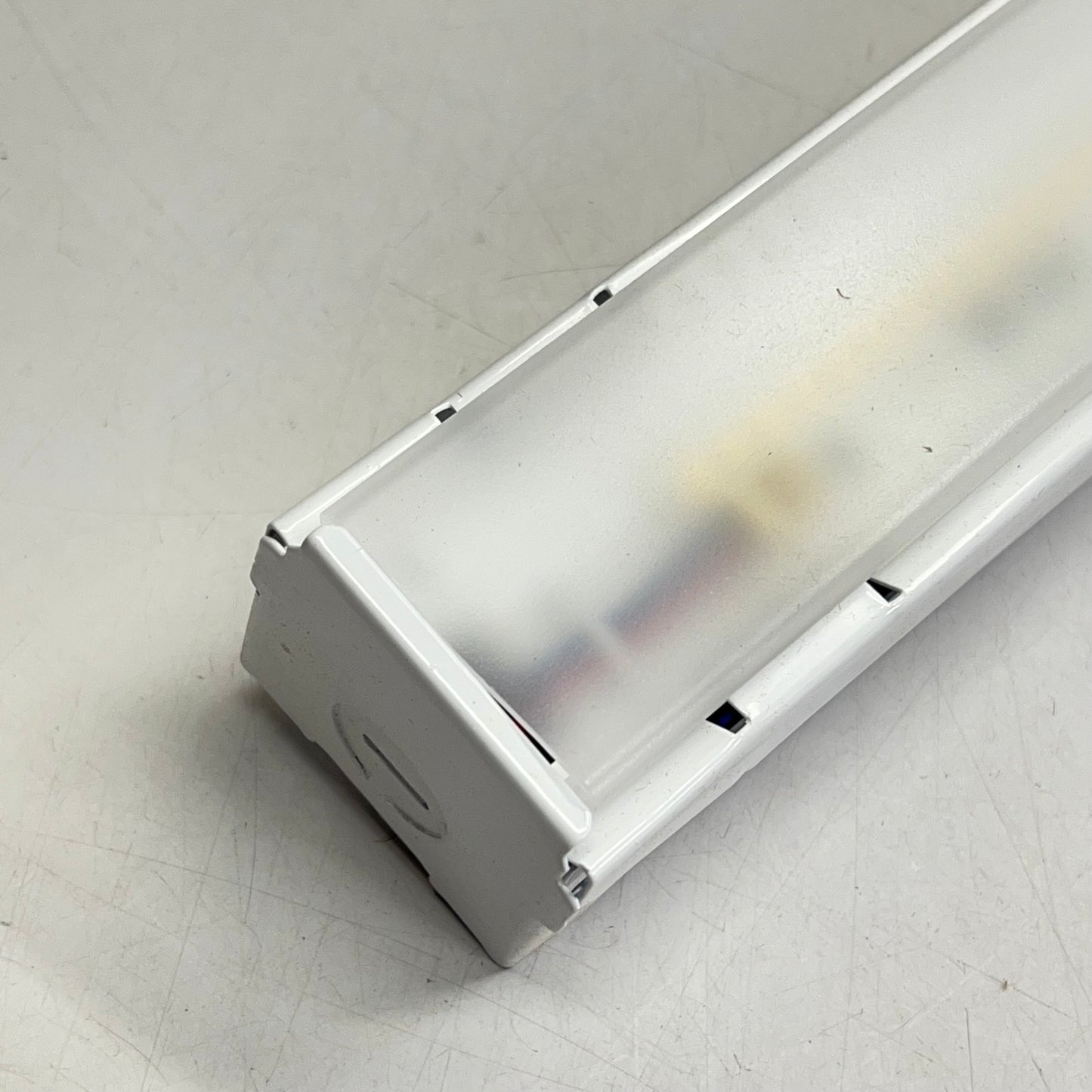 LITHONIA Led Strip Light Fixture Frosted Lens 4' 400K ZL1N L48 3000LM FST MVOLT