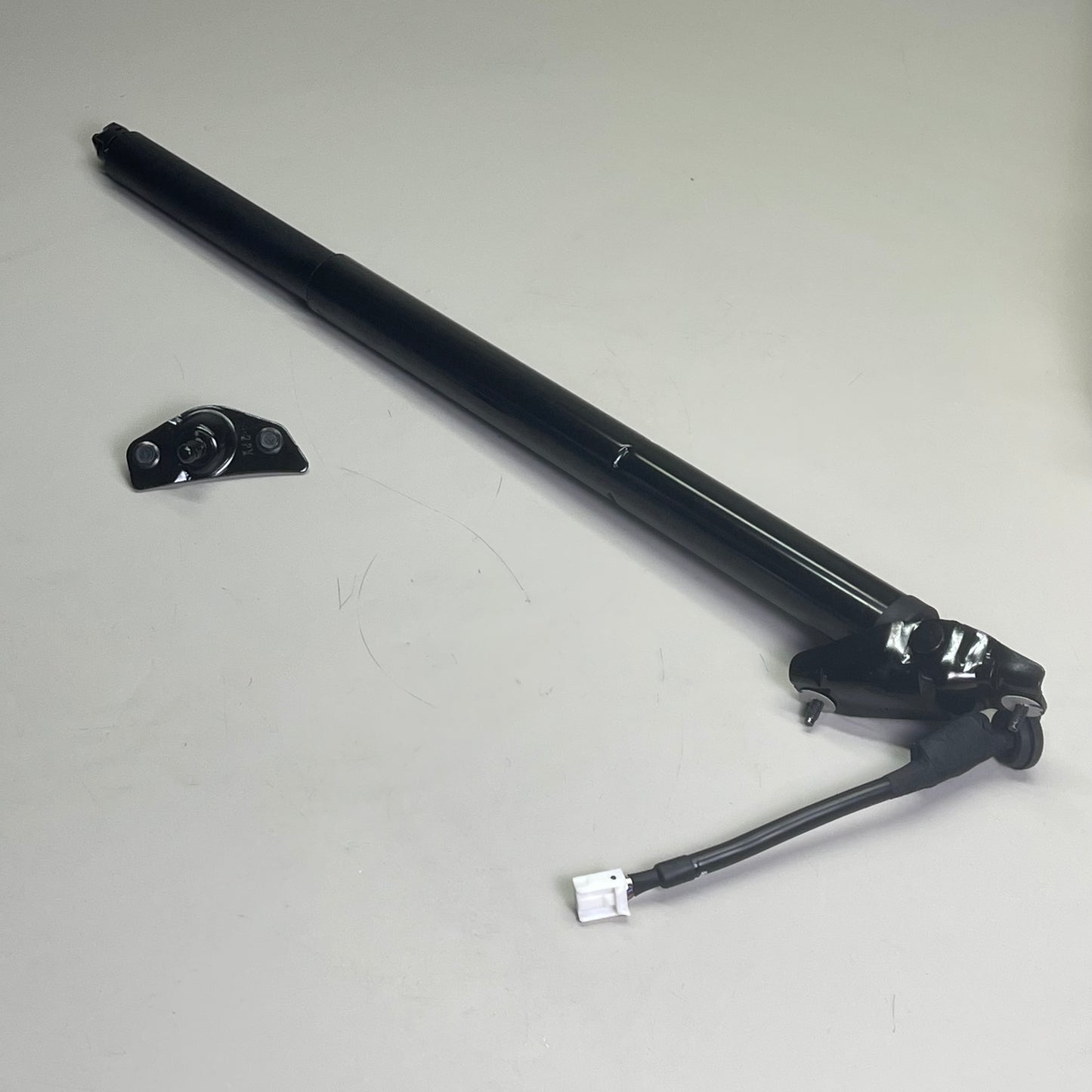 Subaru Lift-Gate Lift Support, Support Cylinder, Drive Unit Ay Kitrh 63329XC00C