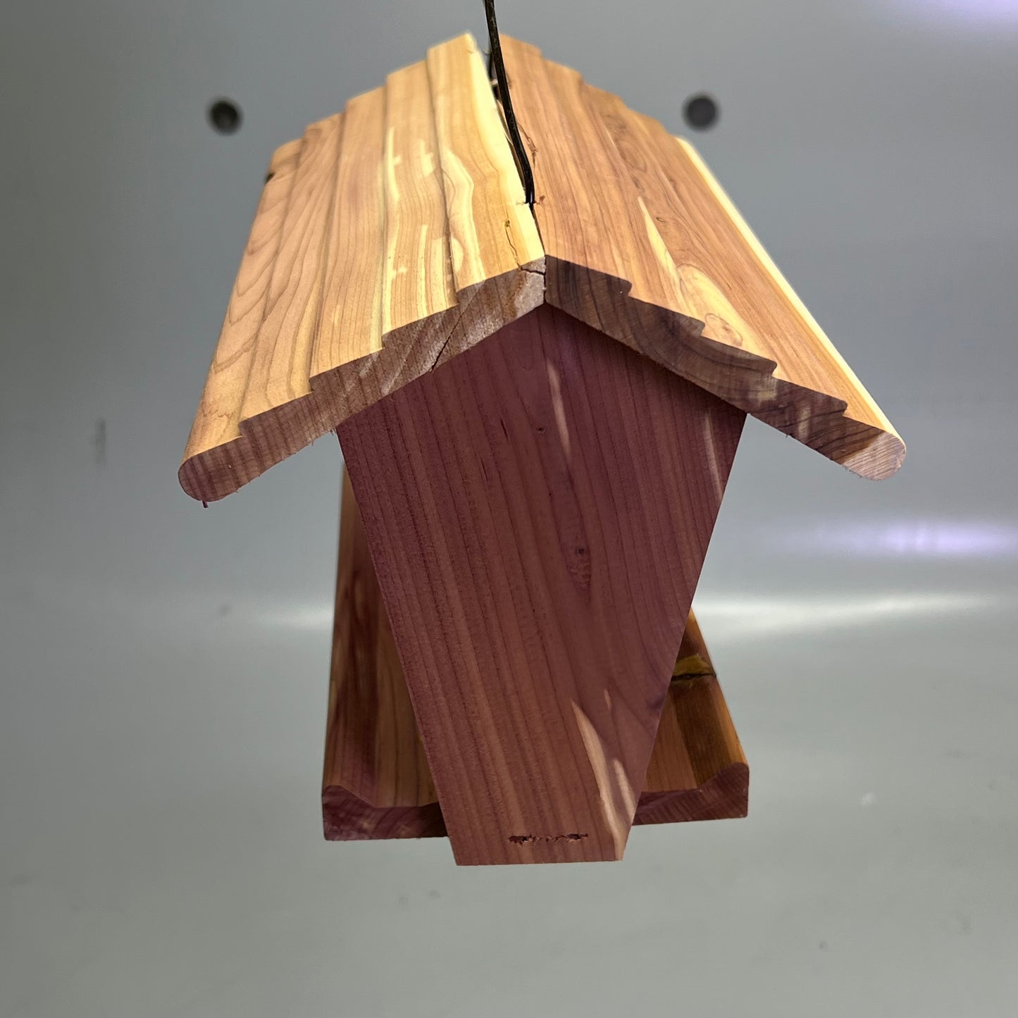 ZA@ PENNINGTON Red Cedar Natures Friend Hopper Bird Feeder 3 Lbs Cap Brown (As-is)