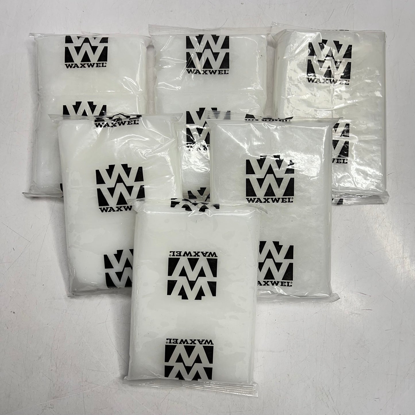 WAXWEL Paraffin Bath Set W/ Extra Wax  18"x12"x13" Tank - 125 - 134°F White