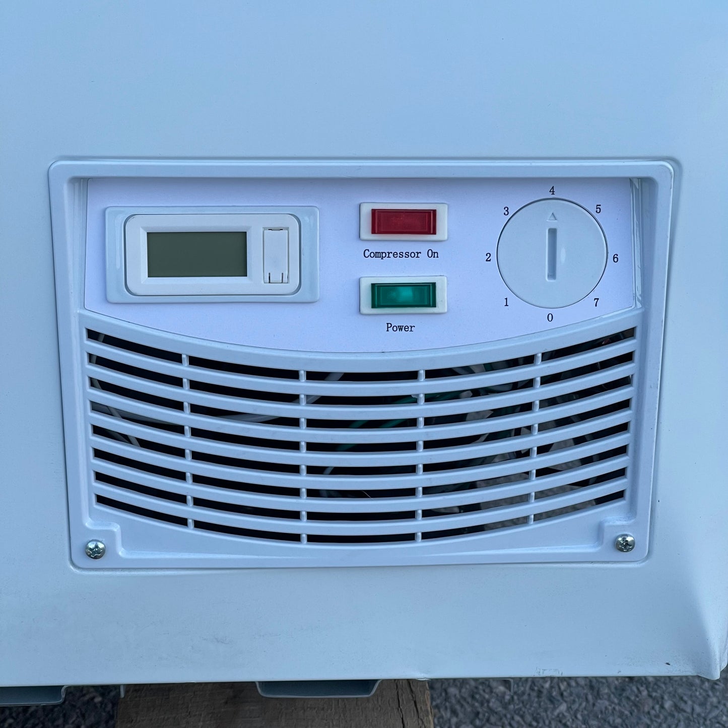 GALAXY Commercial Chest Freezer 78”x32”x27” White 177CF25HC