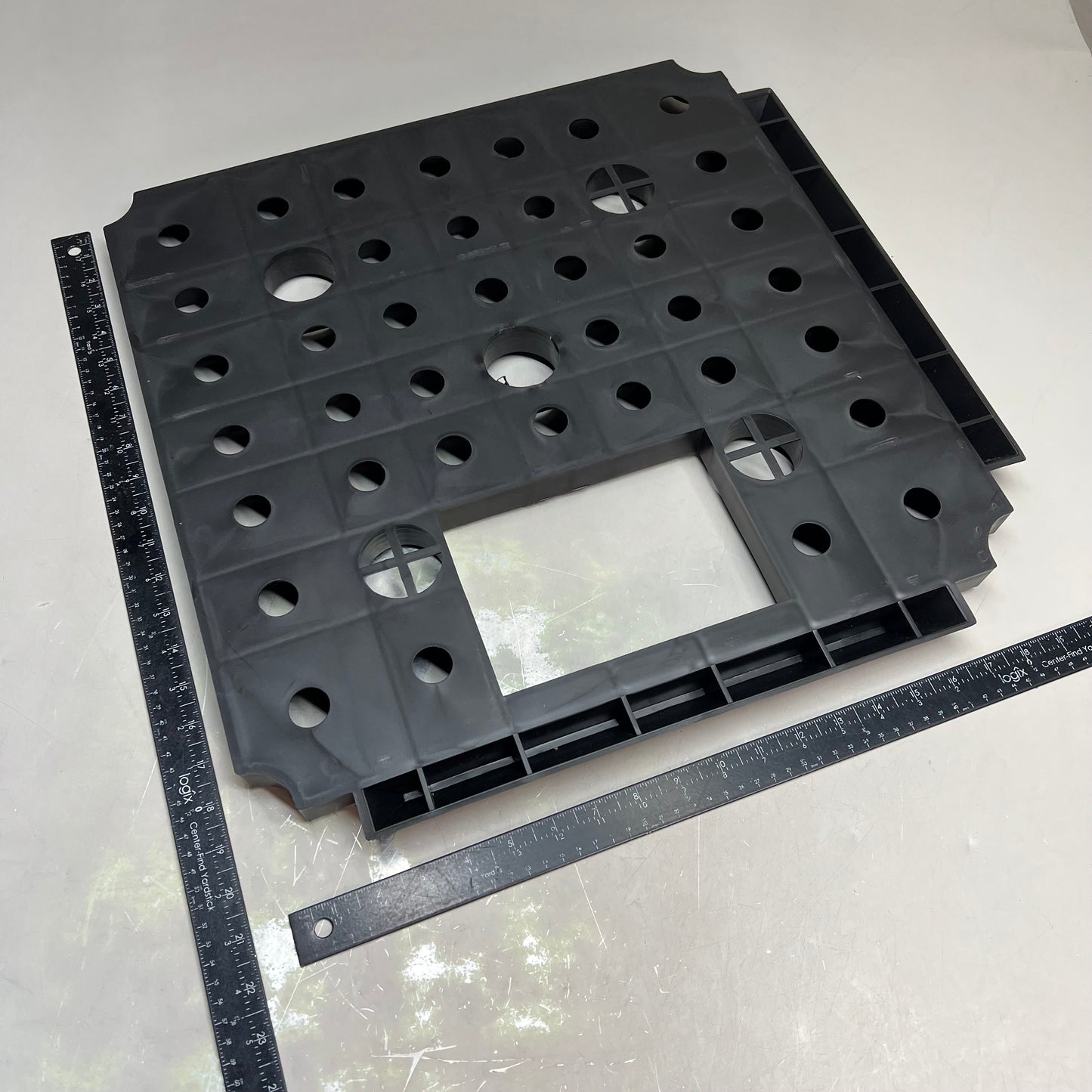 LITTLE GIANT Non-Toxic Disappearing Water Basin Parts Black DFB44PP 566560 AS-IS