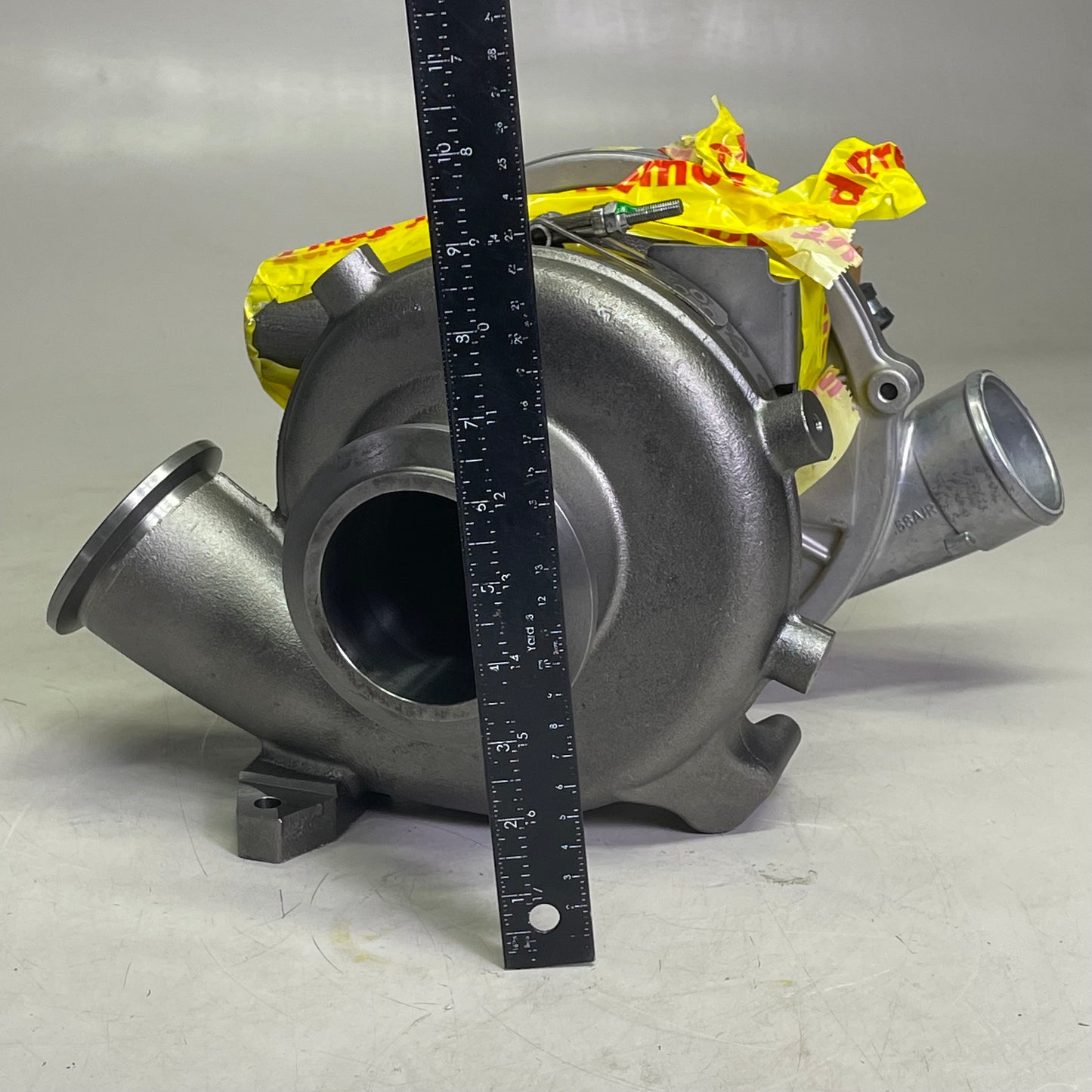 OE-TURBOPOWER Turbocharger For Ford F-250, 350, 450 Super Duty Steel D1004