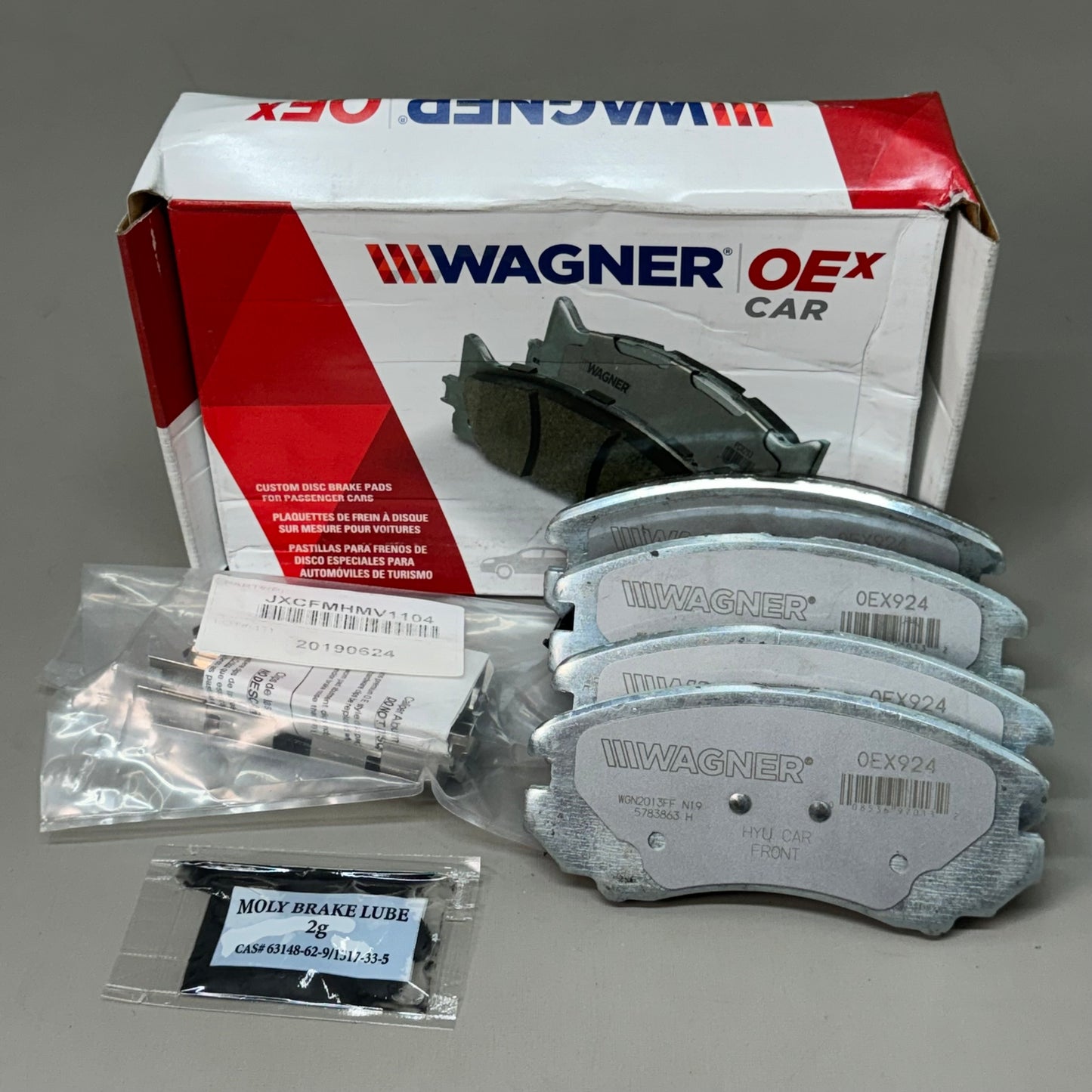 WAGNER OEx Premium Ceramic Disc Brake Pad Set 5" x 2" Grey OEX924