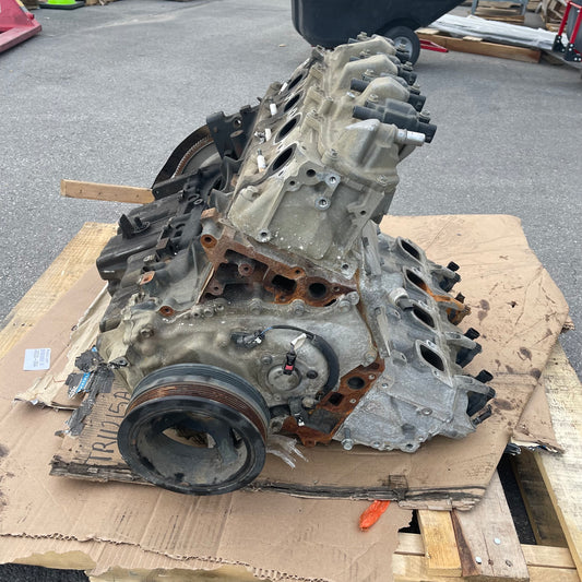 ZA@ Pallet of MIXED V8 Automotive Engine Assembly  (AS-IS)