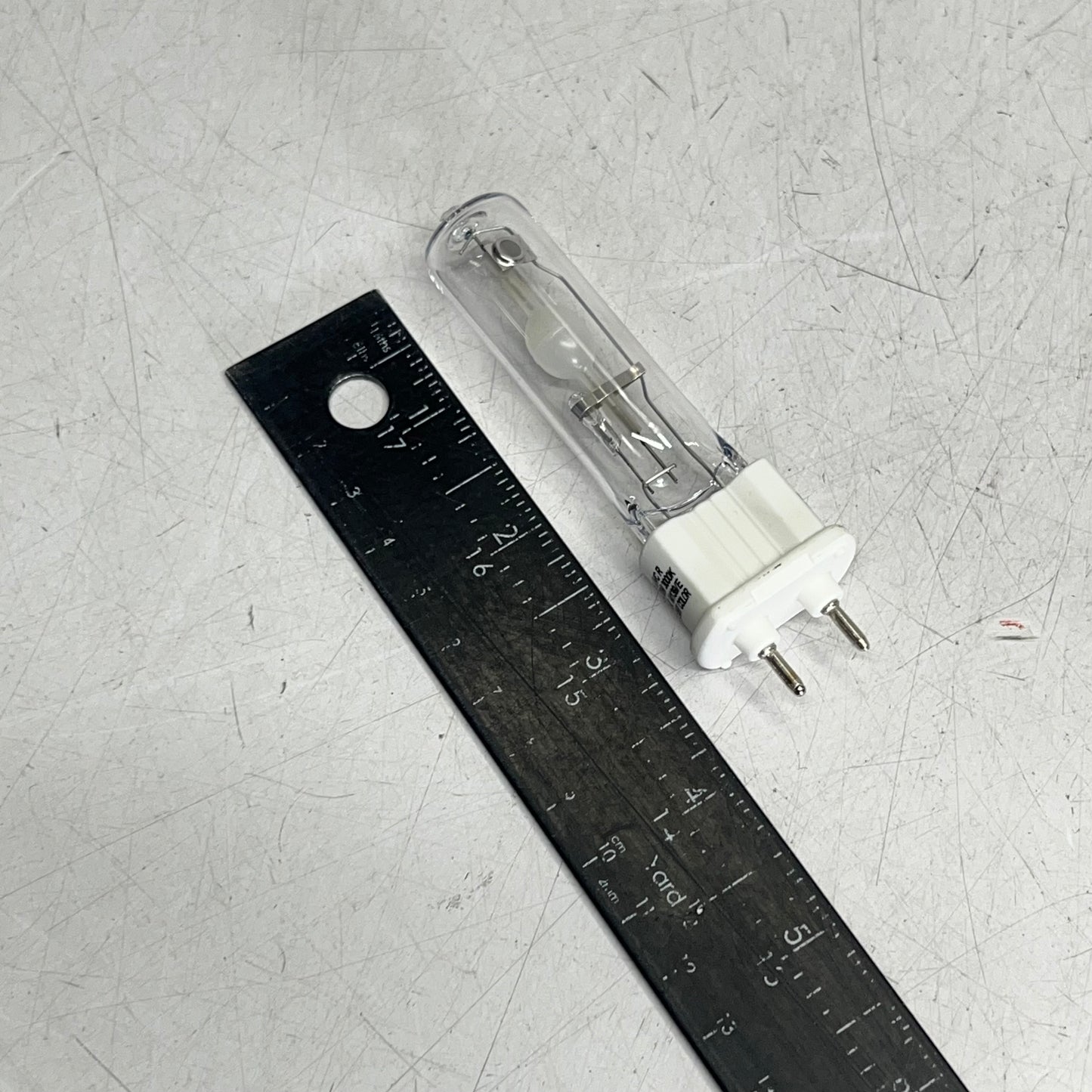 GE Constant Color Cmh G12 High Efficiency Ceramic Handle Bulb CMH70TU/830/G12