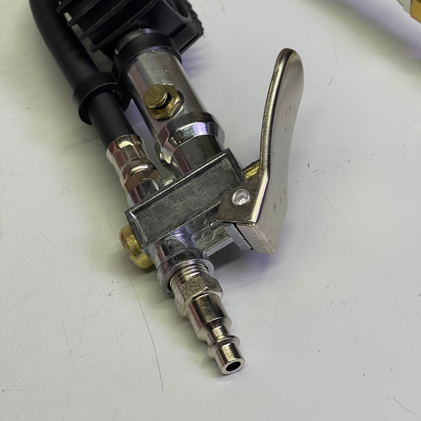 Tire Inflator with Dial Black