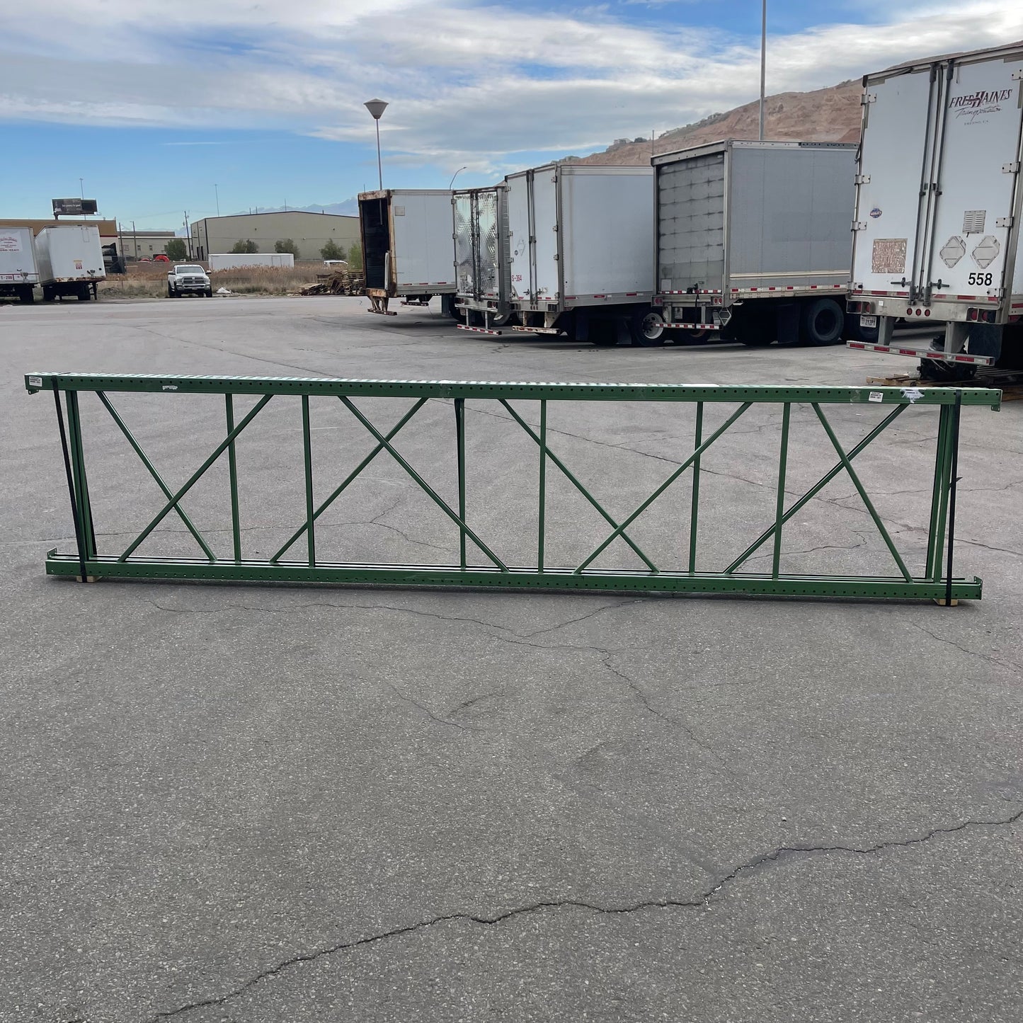 Z@ HUSKY RACK & WIRE Pallet Racking Uprights 16’ x 42.5” x 3.5” Green