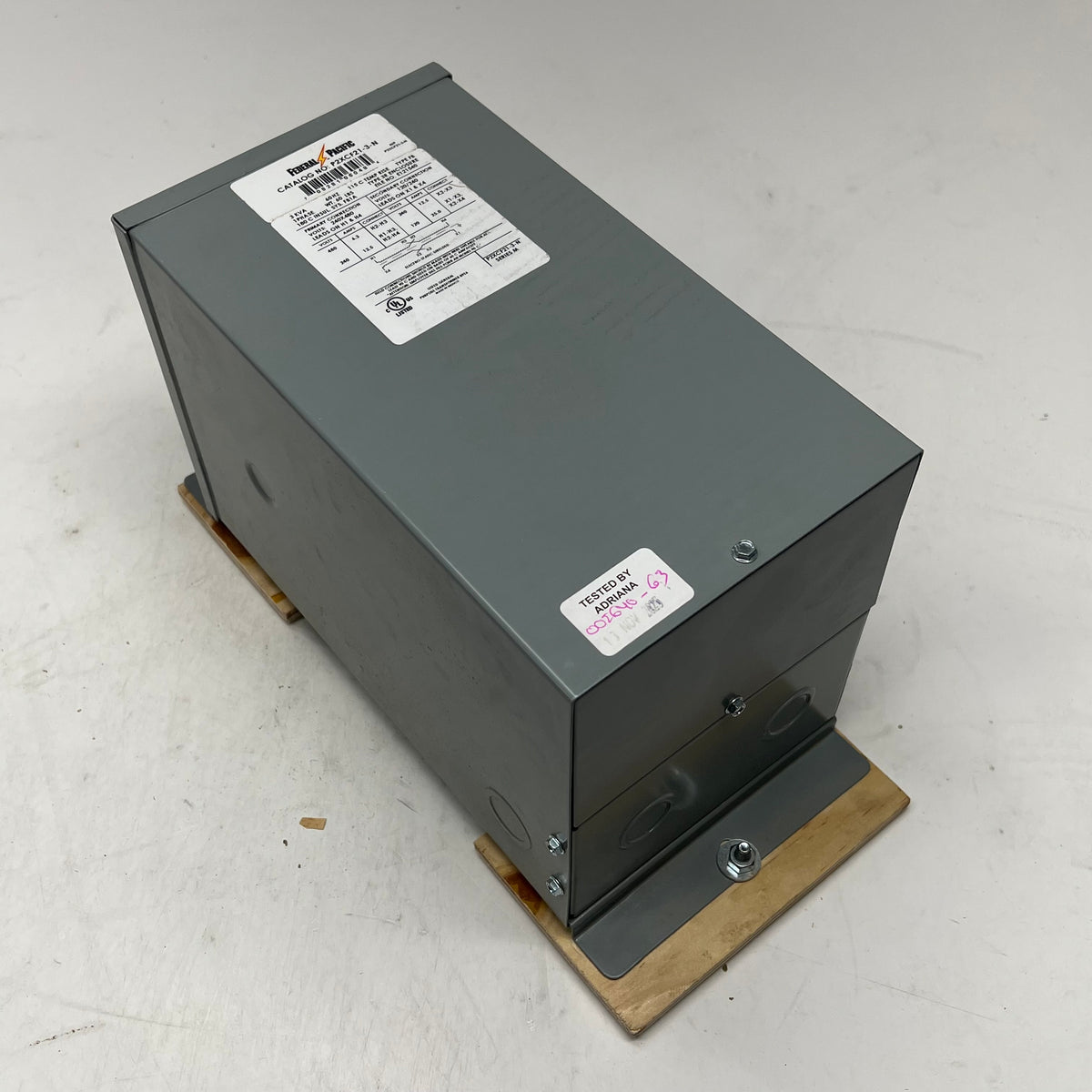 FEDERAL PACIFIC Dry-Type Transformer 60 Hz 3 KVA 120/240 Grey P2XCF21-3-N