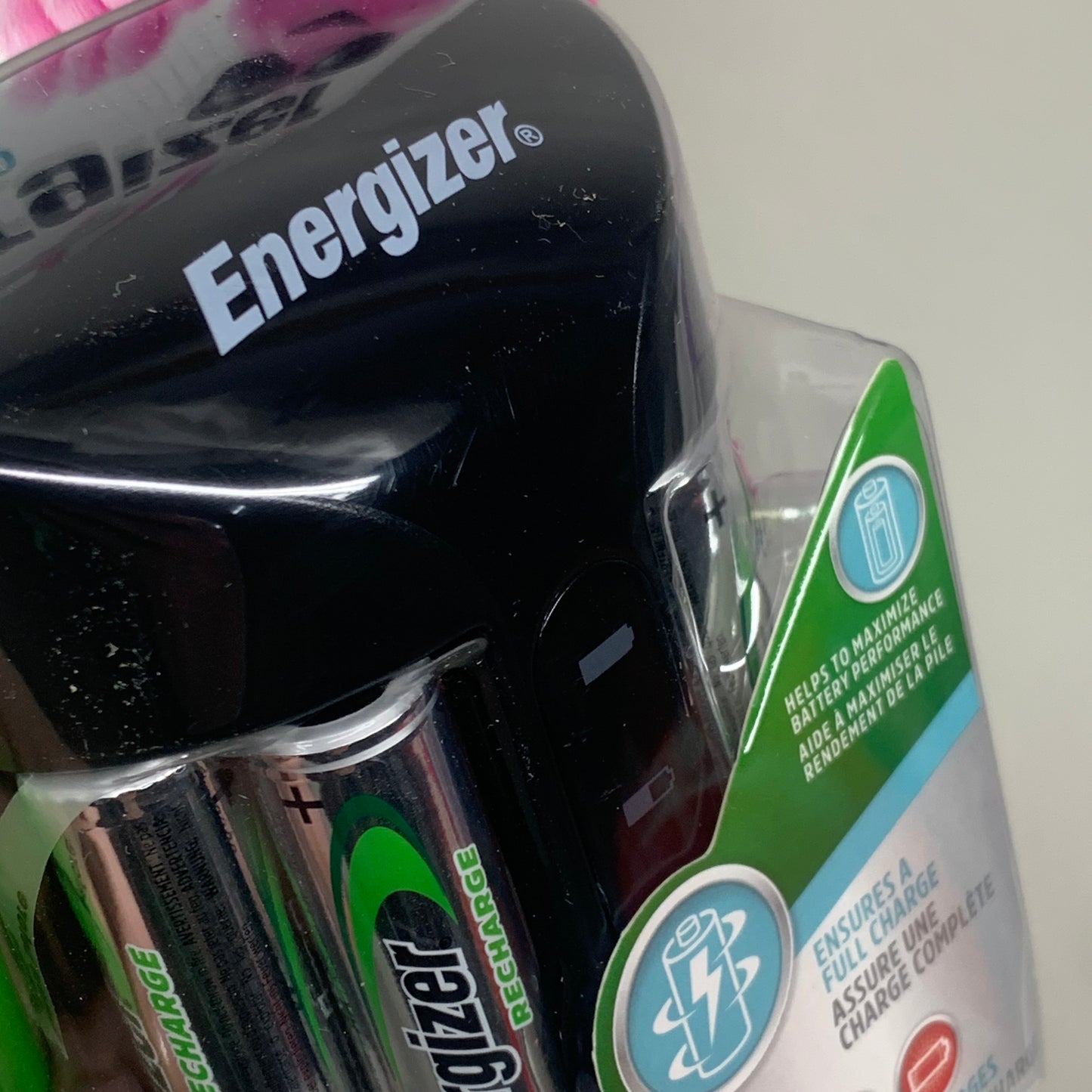 ENERGIZER Rechargeable Battery Charger Pro With 4 Imh Batteries CHPROWB4