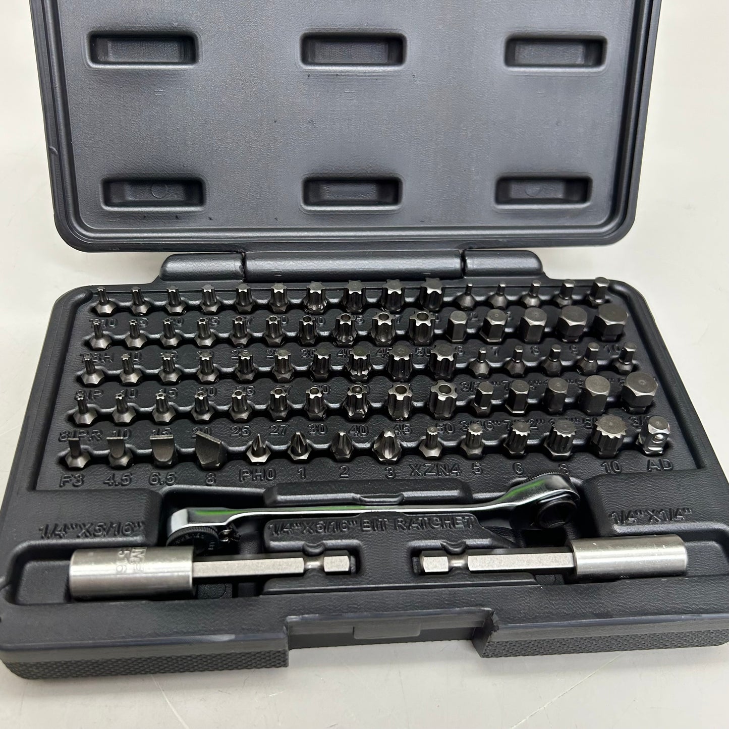 VIM TOOLS (77 PCS) Low Profile Master Bit Set 5/8" Long Bits Black VHC77