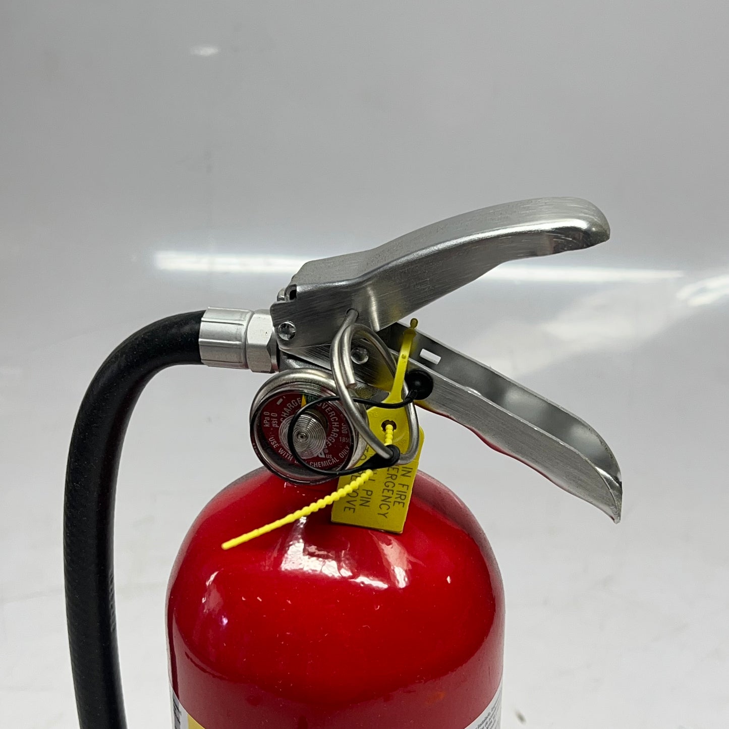 BADGER FIRE PROTECTION Dry Chemical Portable Advance Fire Extinguisher  21007866