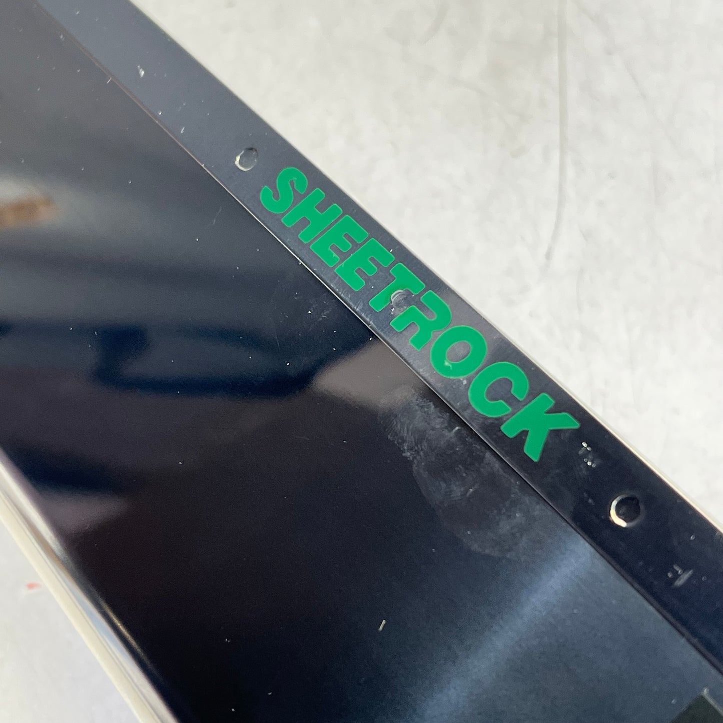 SHEETROCK Matrix Mud Pan W/ Reinforced Band Contoured Bottom 14" Silver 340403