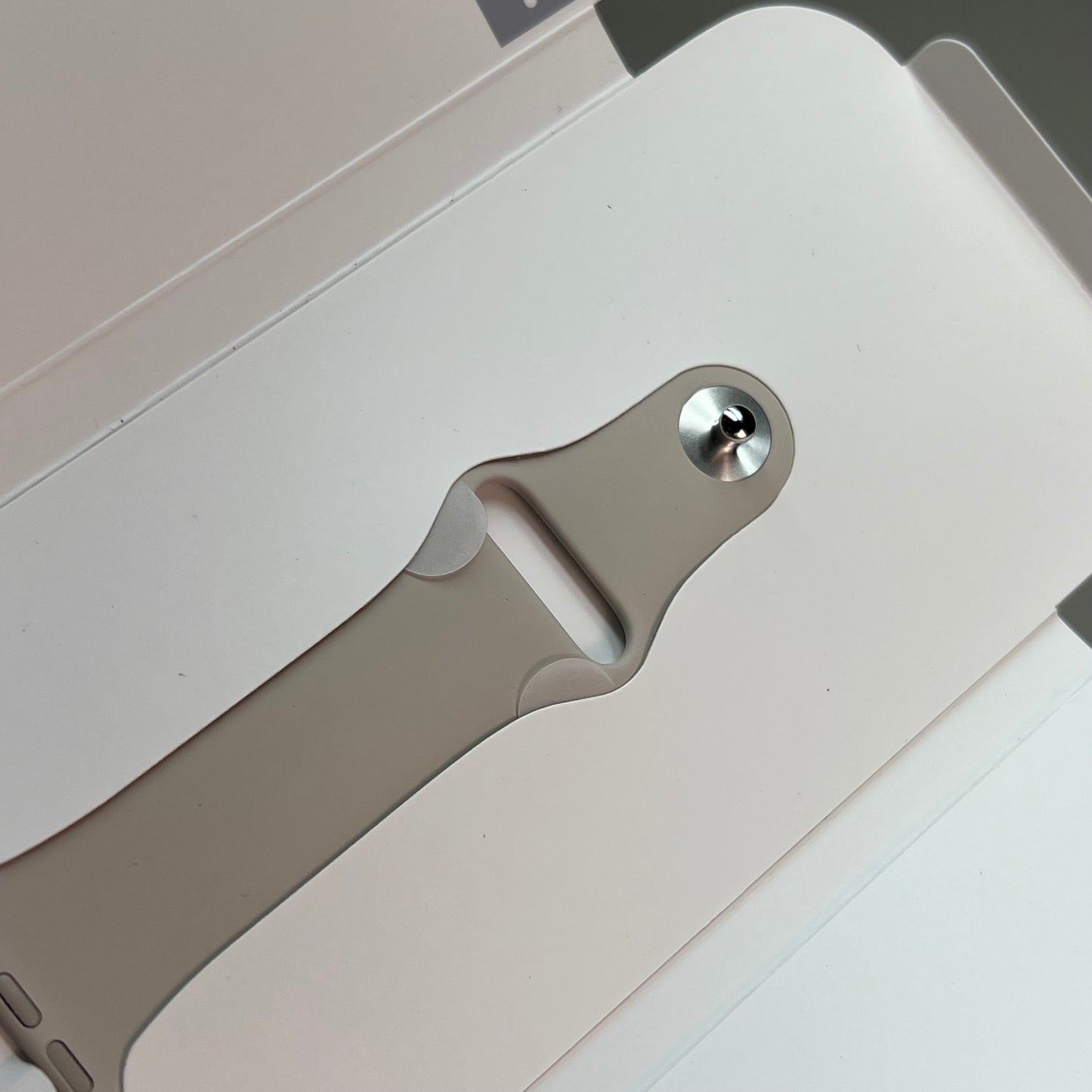 APPLE Watch Starlight Sport Band Soft & Durable S/M 41mm Tan 3L111AM/A (Return)