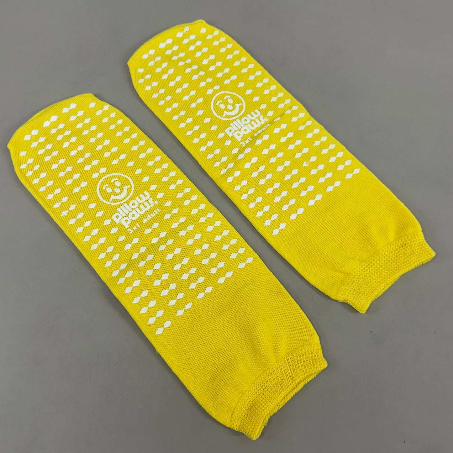 PILLOW PAWS (4 PACK) Unisex Non-Skid Slipper Socks  Adult 3XL Yellow