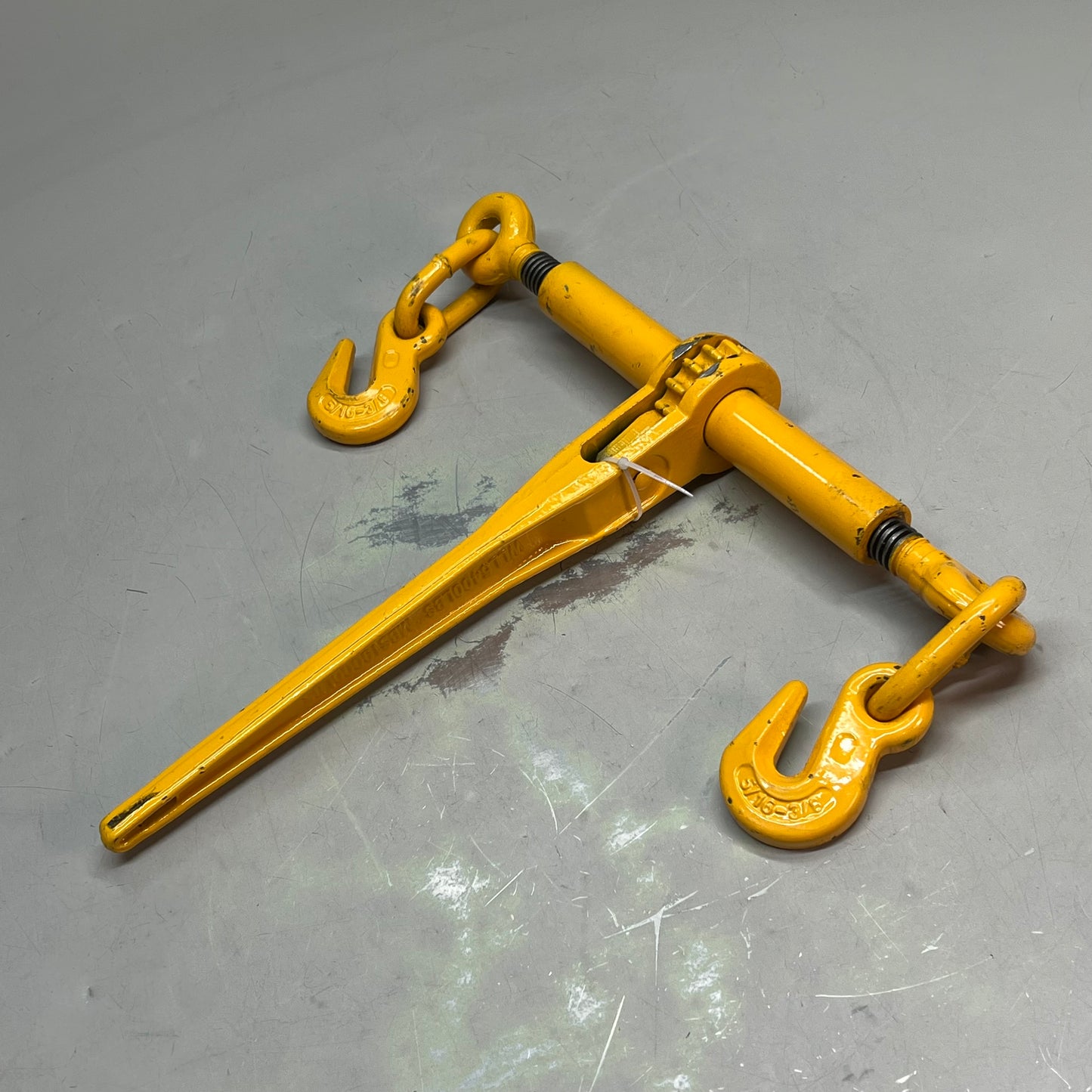 KINGCHAIN Ratchet Type Load Binder W/ Grab Hooks  5/16"-3/8" 5400lbs (Used)