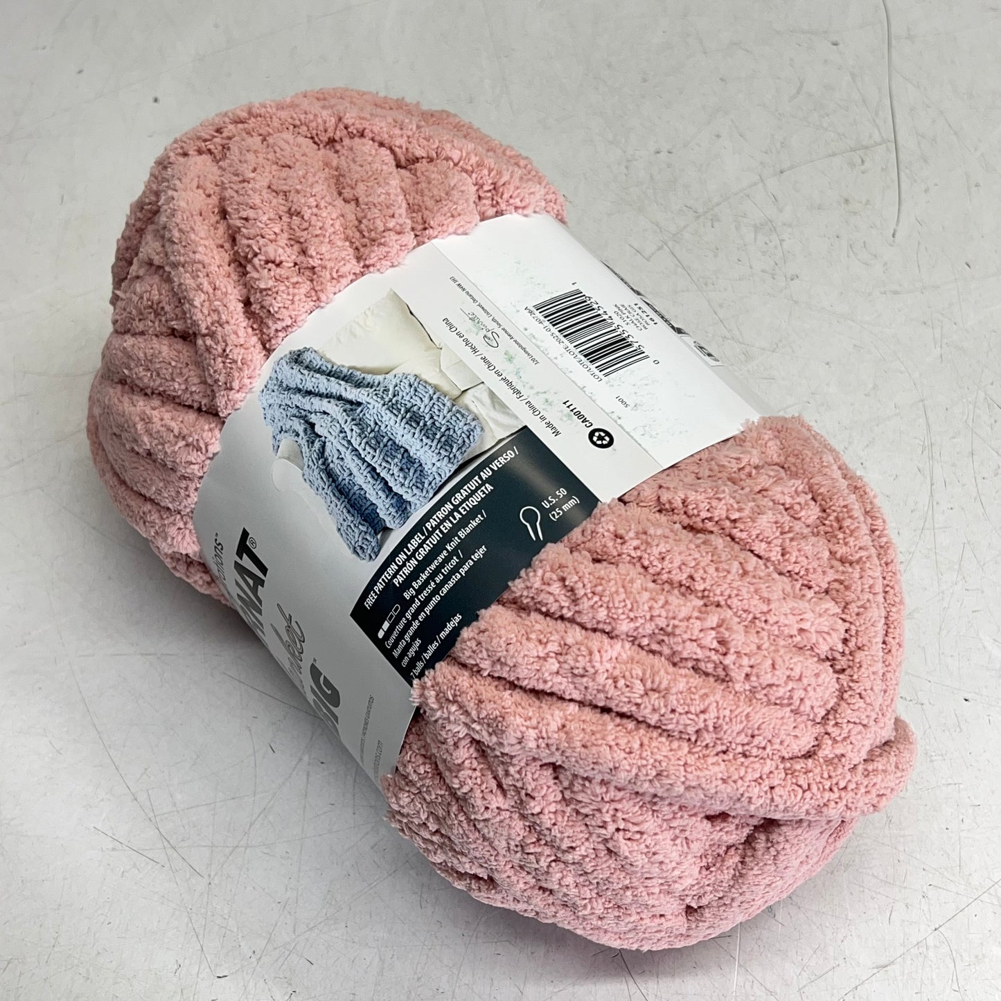 YARNSOIRATIONS Bernat Blanket Yarn Big  32 yds Jumbo Weight  Chalk Rose 161251