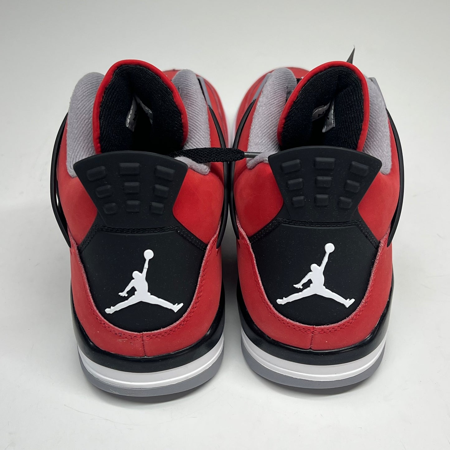 AIR JORDAN 4 Retro Toro Bravo 2026 Men's Sz 11 Fire Red/White/Black FQ8138 600