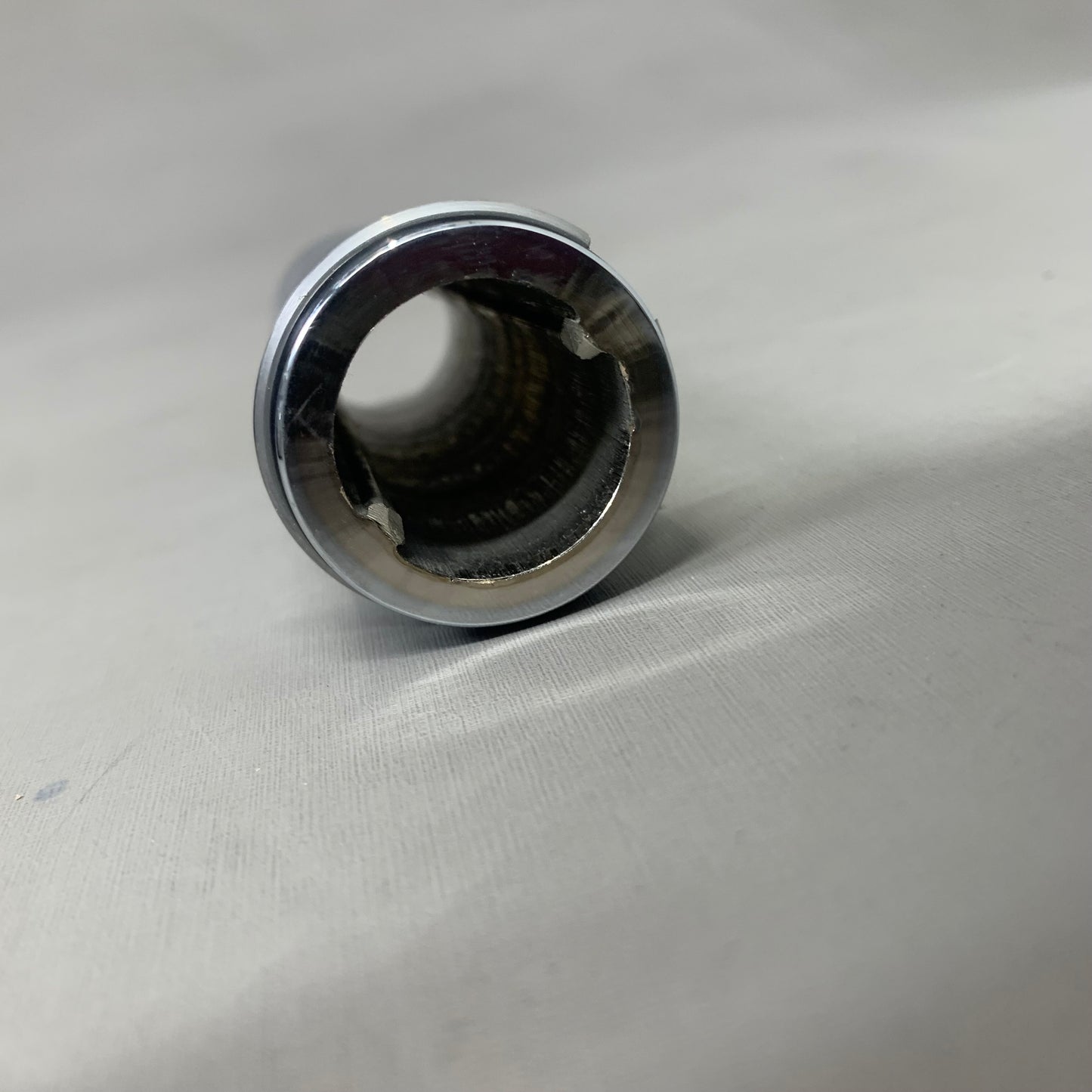 SLOAN Adjustable Tail Assembly 4 1/16"  Grey H551A