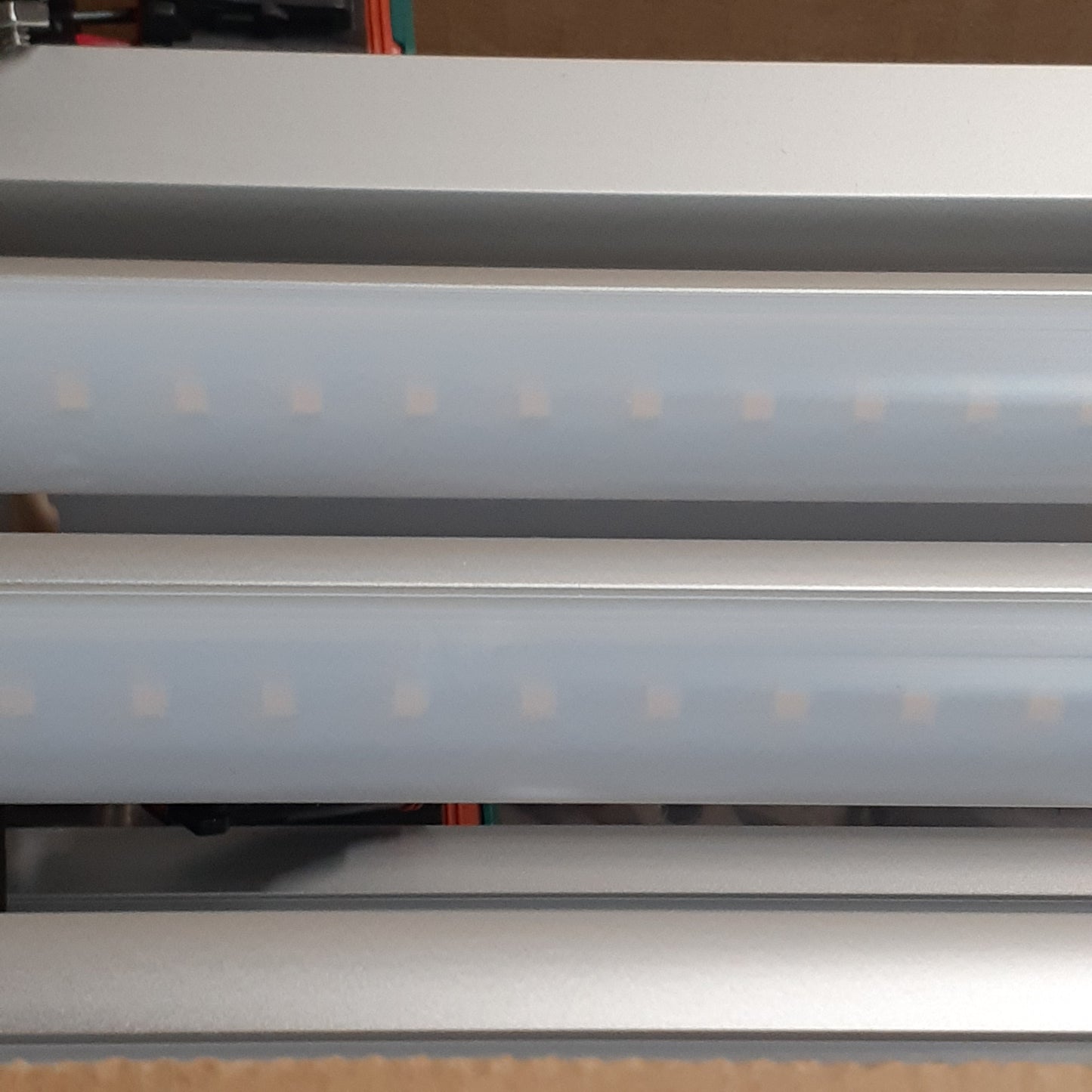 I2Systems 10-Pack! Indoor LED Linear Lighting System 48” with Wall Mounts E465738 (New)
