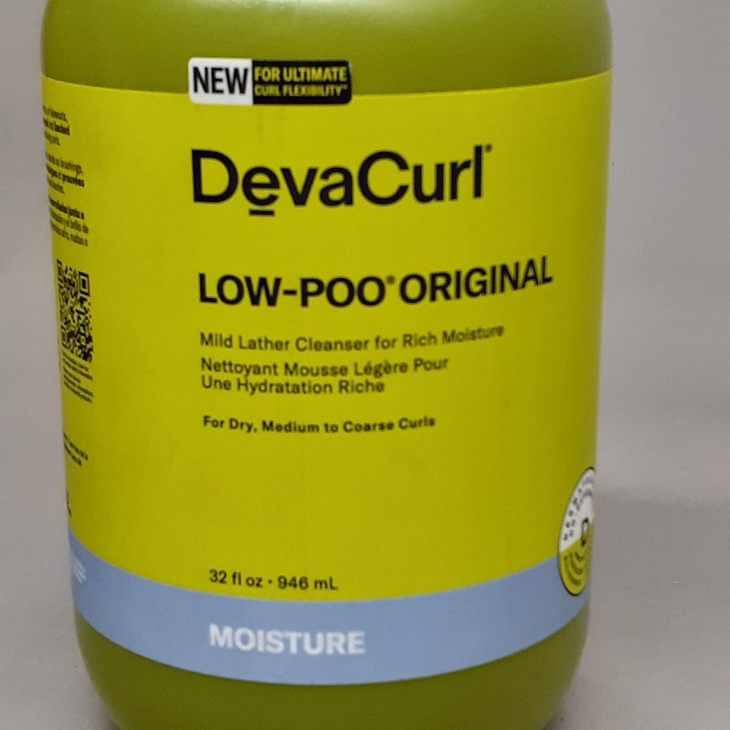 DEVACURL Low-Poo Original Mild Lather Cleanser for Rich Moisture, Hydrates, Enchances Curl Shape, All Curl Types 32oz (New)