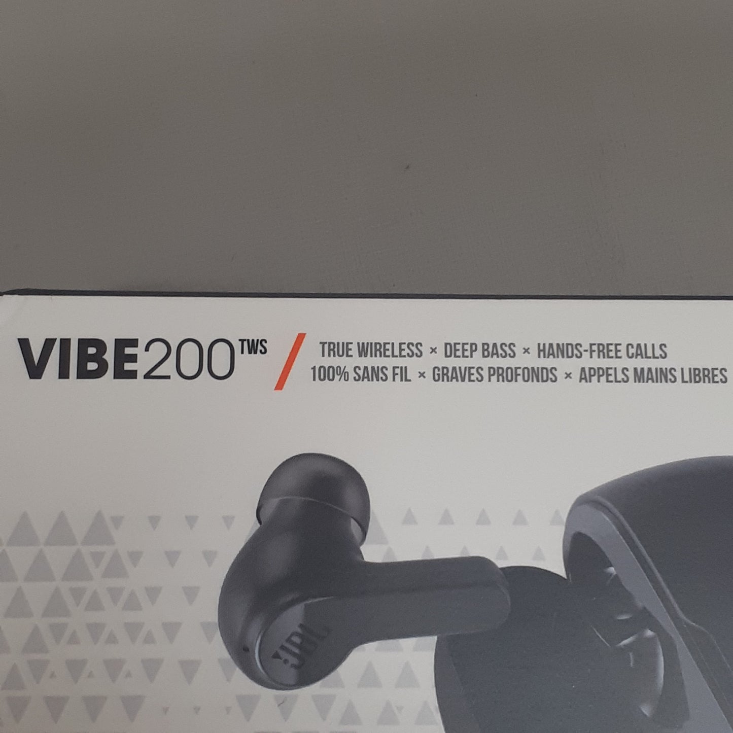 JBL Harman Vibe 200 Earbuds Pure Bass Zero Cables TWS Hands Free Bluetooth Black (New)