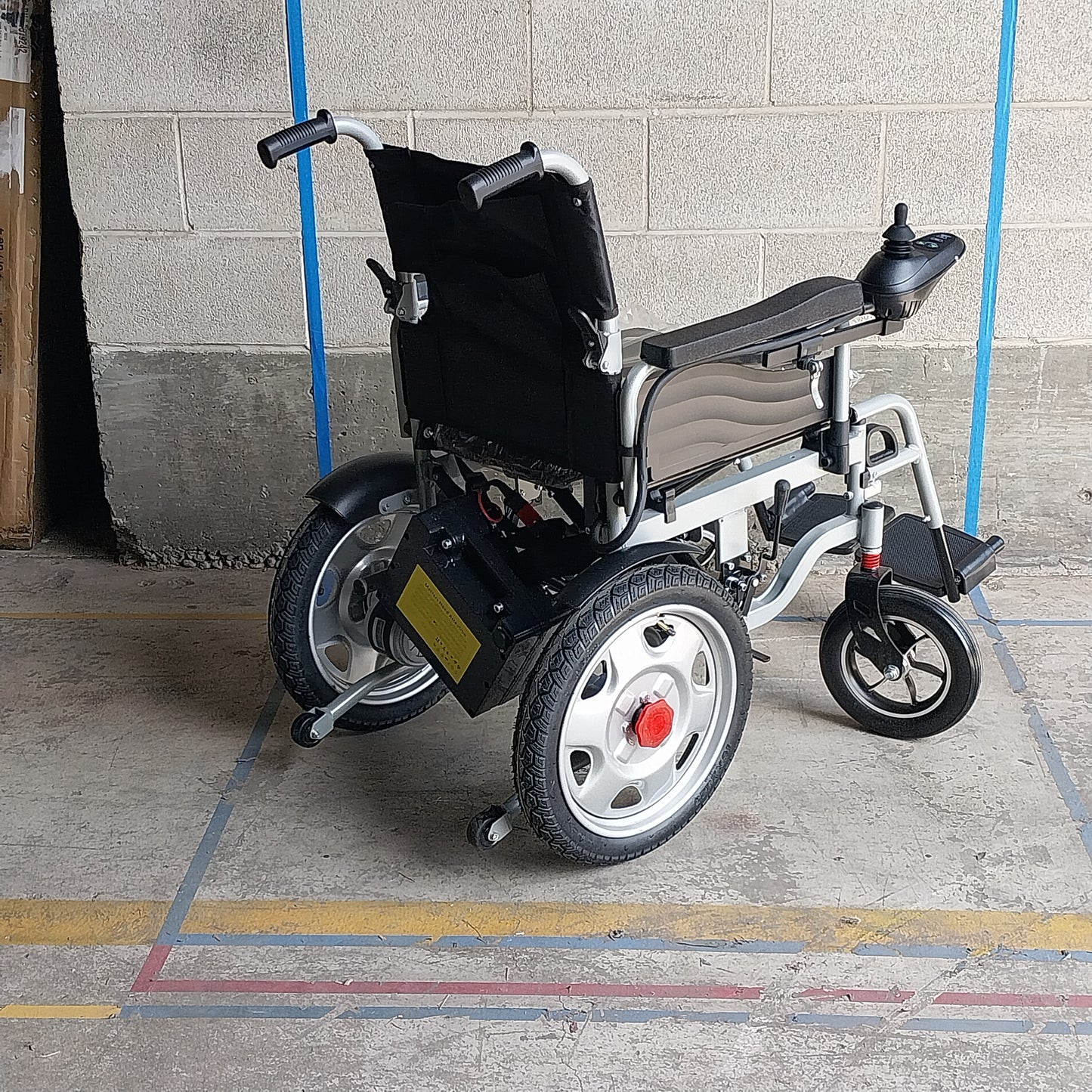 POWER WHEELCHAIR Battery-Powered w/ Joystick Silver & Black Sz 41"x 42"x 24" (New)