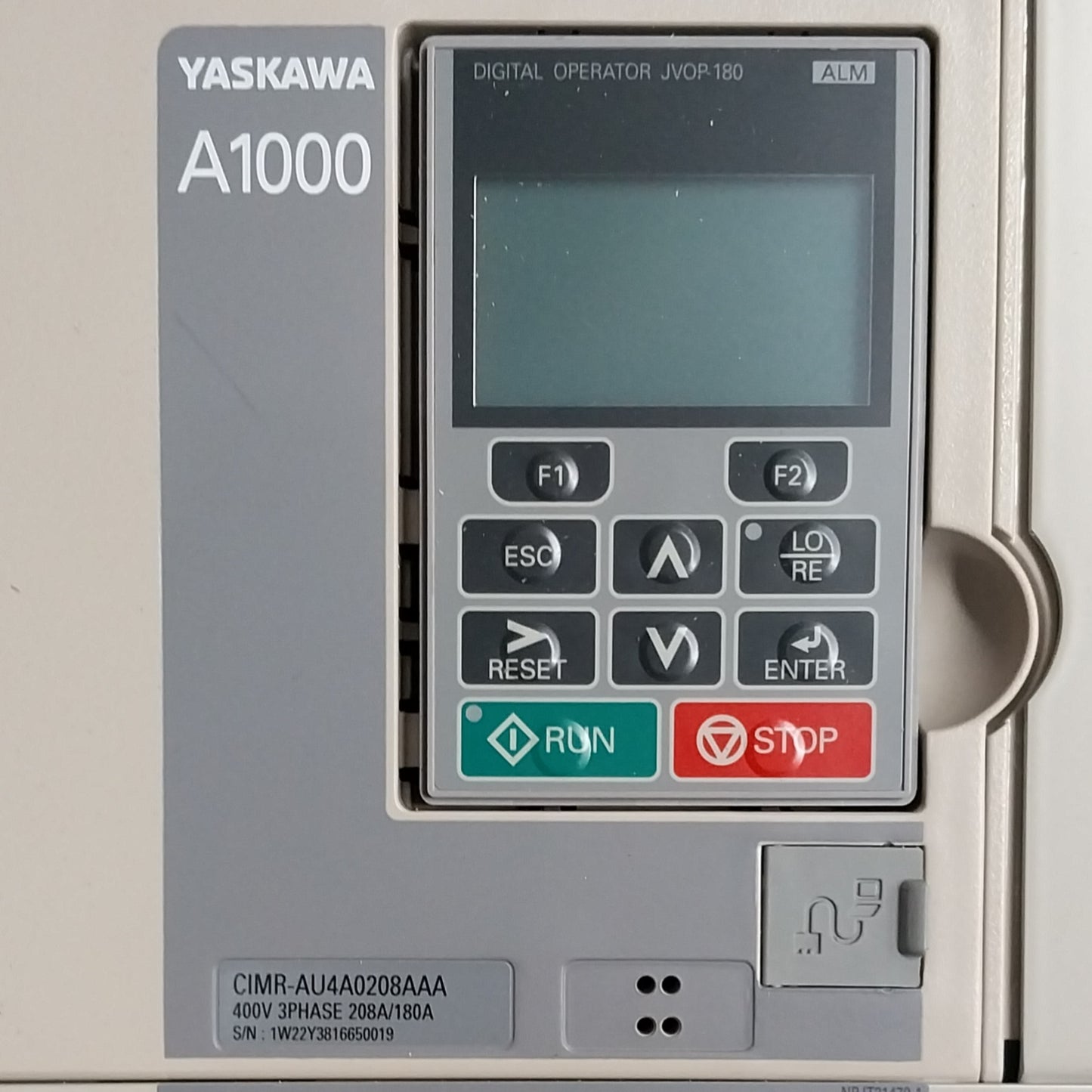 YASKAWA A1000 AC Drive CIMR-AU4A0208AAA High Performance Vector Control 13"x22"x28"