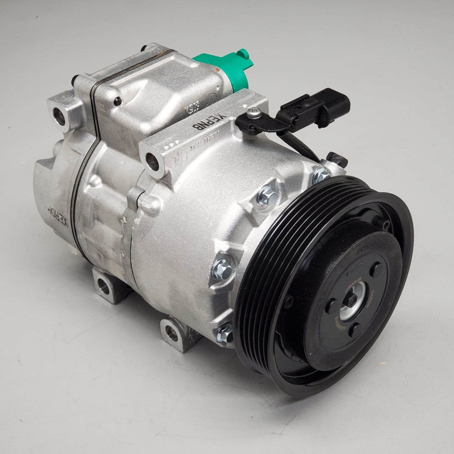 HANON SYSTEMS A/C Compressor W/ Clutch 97701-1U500 for  13-18 Santa Fe Sport & others