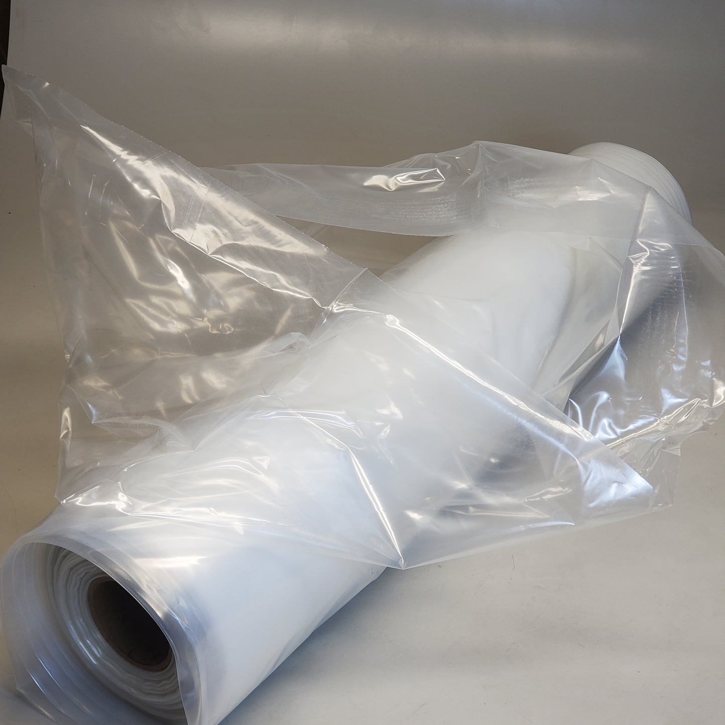 COGENT (100 Bags) Clear FDA Bag Liners 33" x 55" 3.0 Mil Roll 101474889