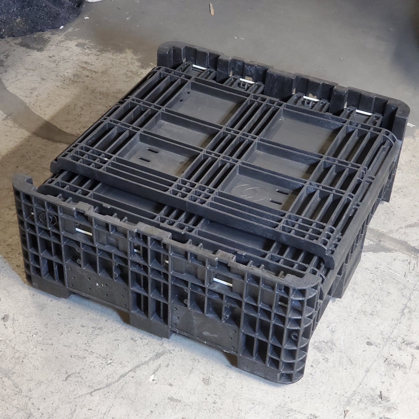 ZA@ ORBIS Collapsible BulkPak Plastic Bulk Container Folding Pallet Crate 30"x32"x34"H Black