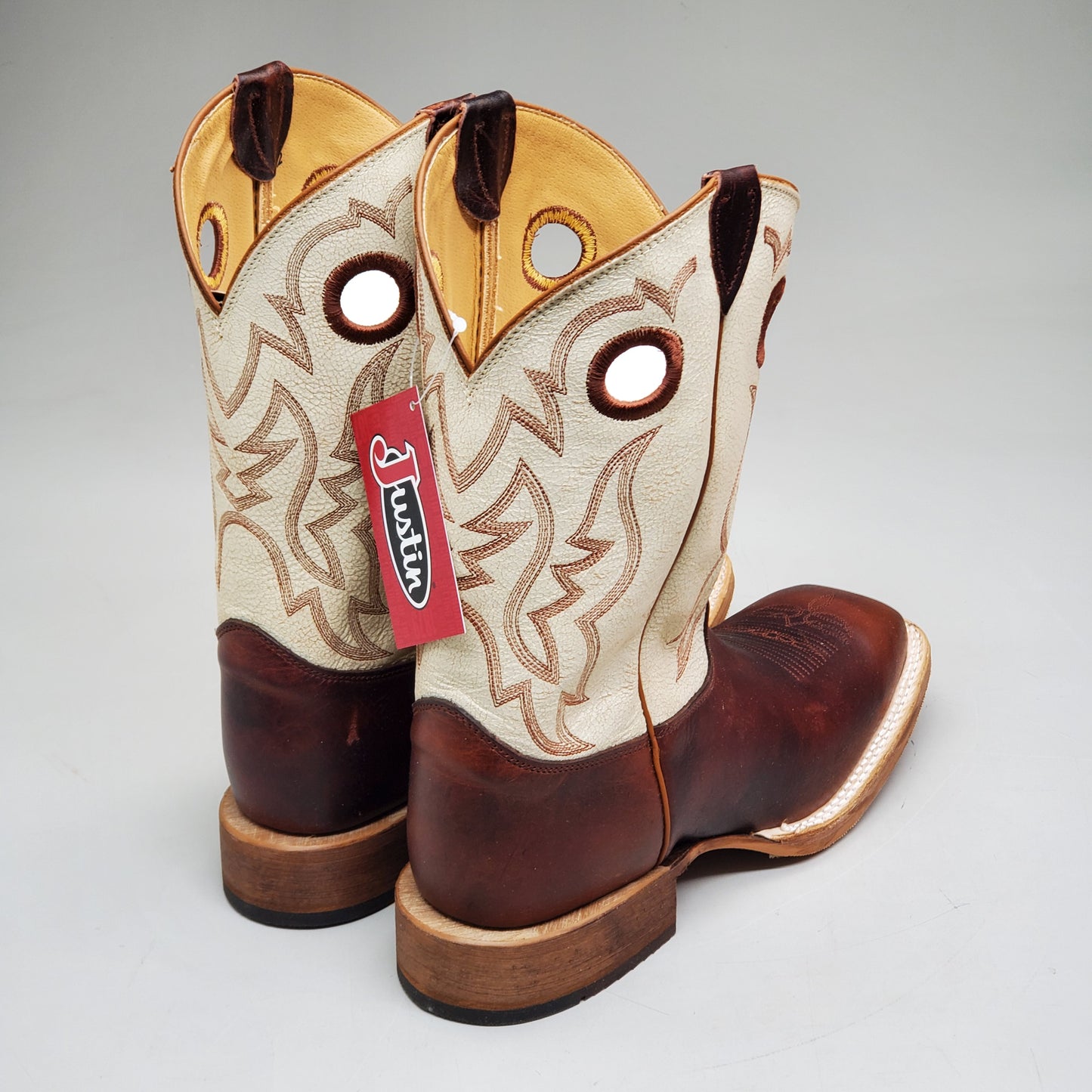 Justin Caddo Cognac Cowhide Boot Style #BR776 Size 11 EE