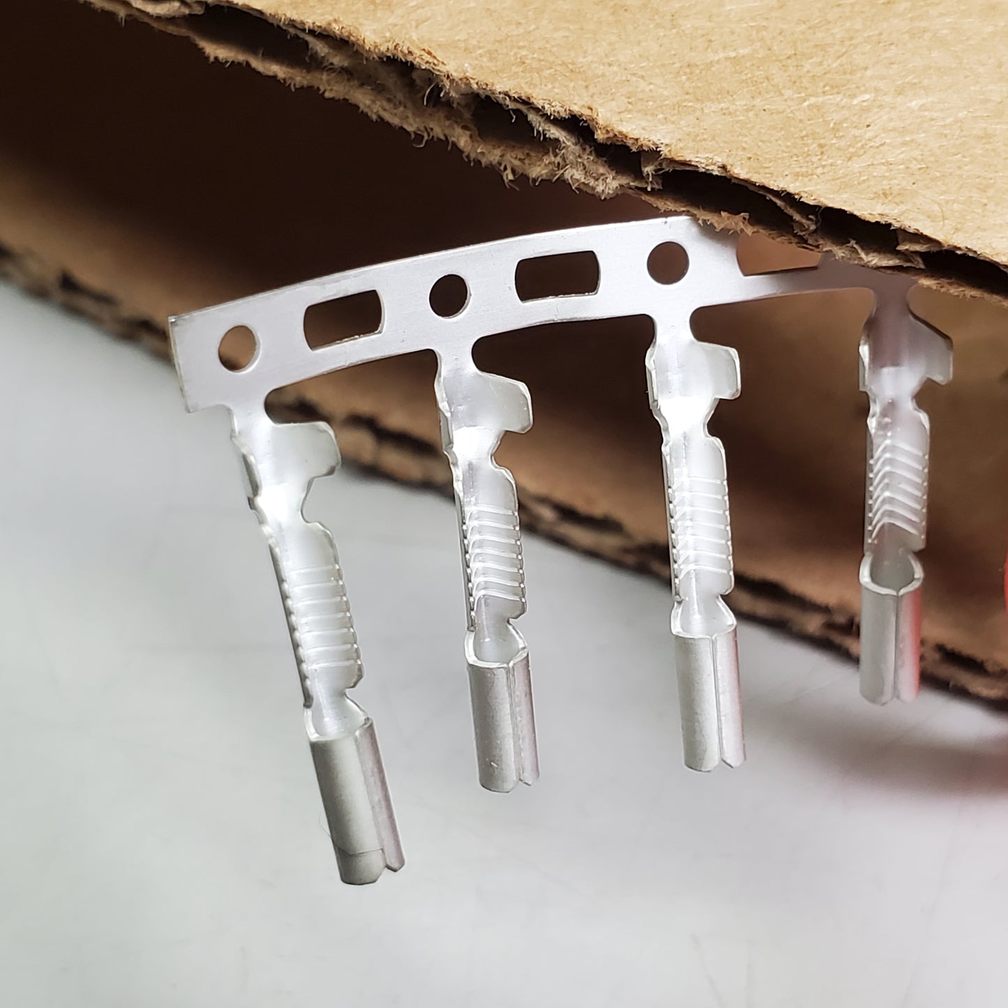 TE CONNECTIVITY (1 Roll 1000pcs) AMP Connectors / Terminals Crimp Wire Pins 63506-1