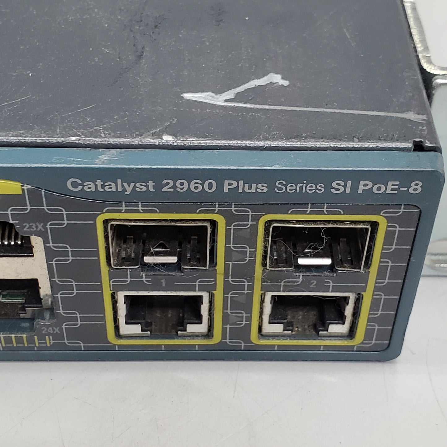 ZA@ CISCO Catalyst 2960 Plus Series SI POE-8 (Used AS-IS Powers On)