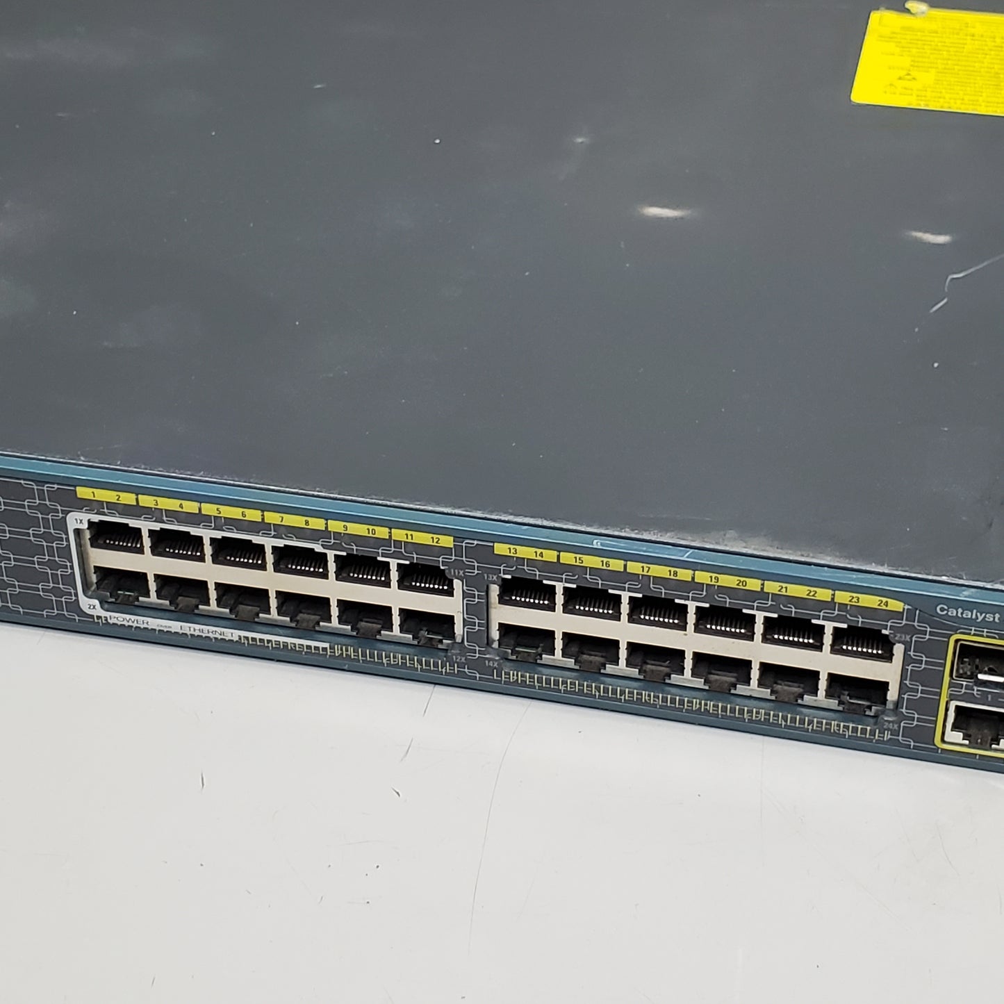 ZA@ CISCO Catalyst 2960 Plus Series SI POE-8 (Used AS-IS Powers On)